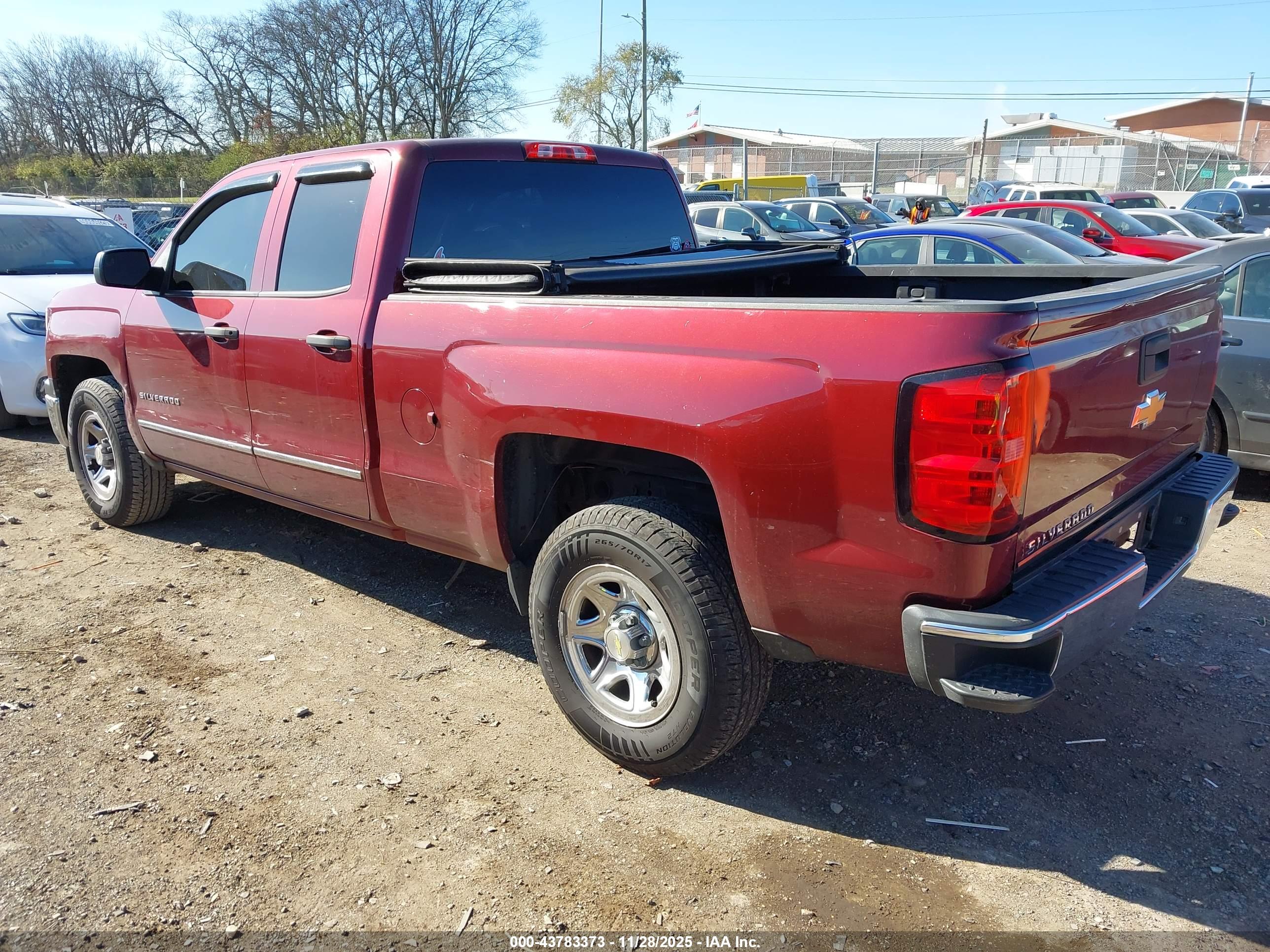 CHEVROLET SILVERADO image 3
