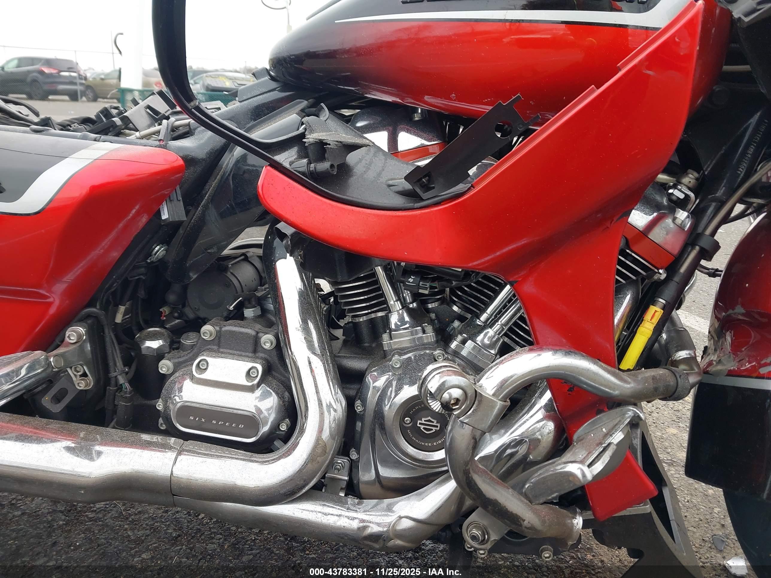 HARLEY-DAVIDSON FLTRXSE image 8