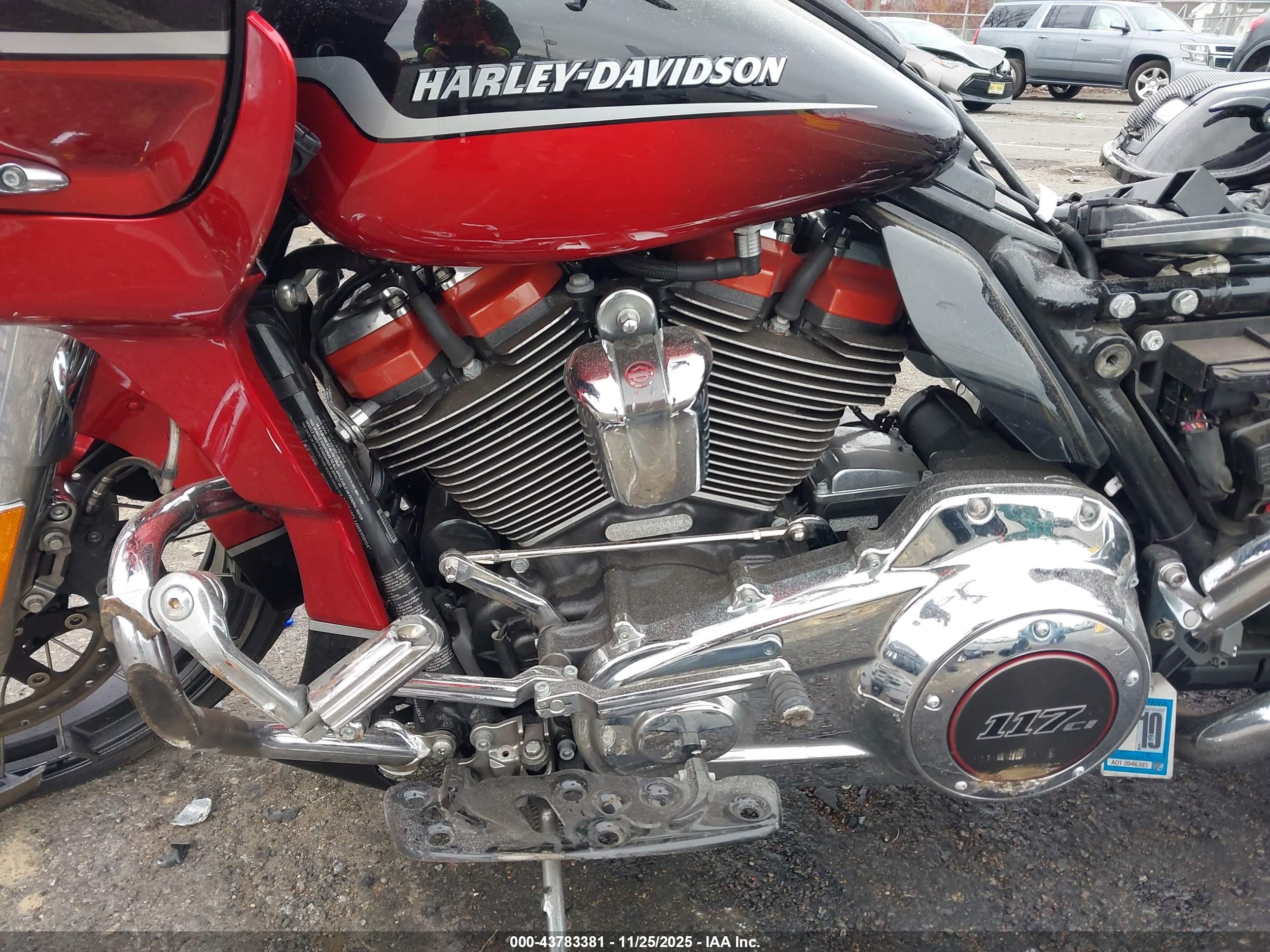 HARLEY-DAVIDSON FLTRXSE image 9