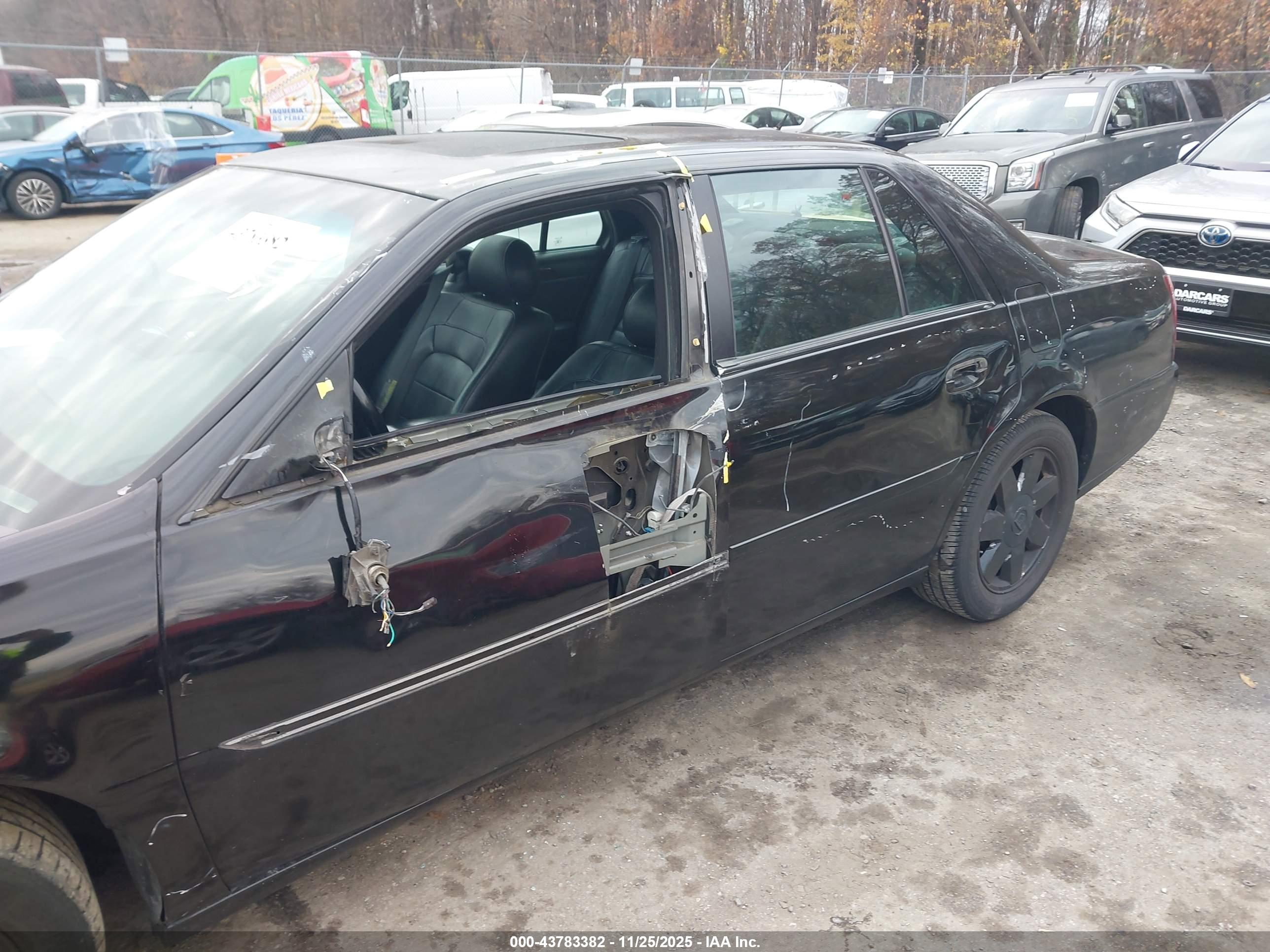 CADILLAC DEVILLE image 6