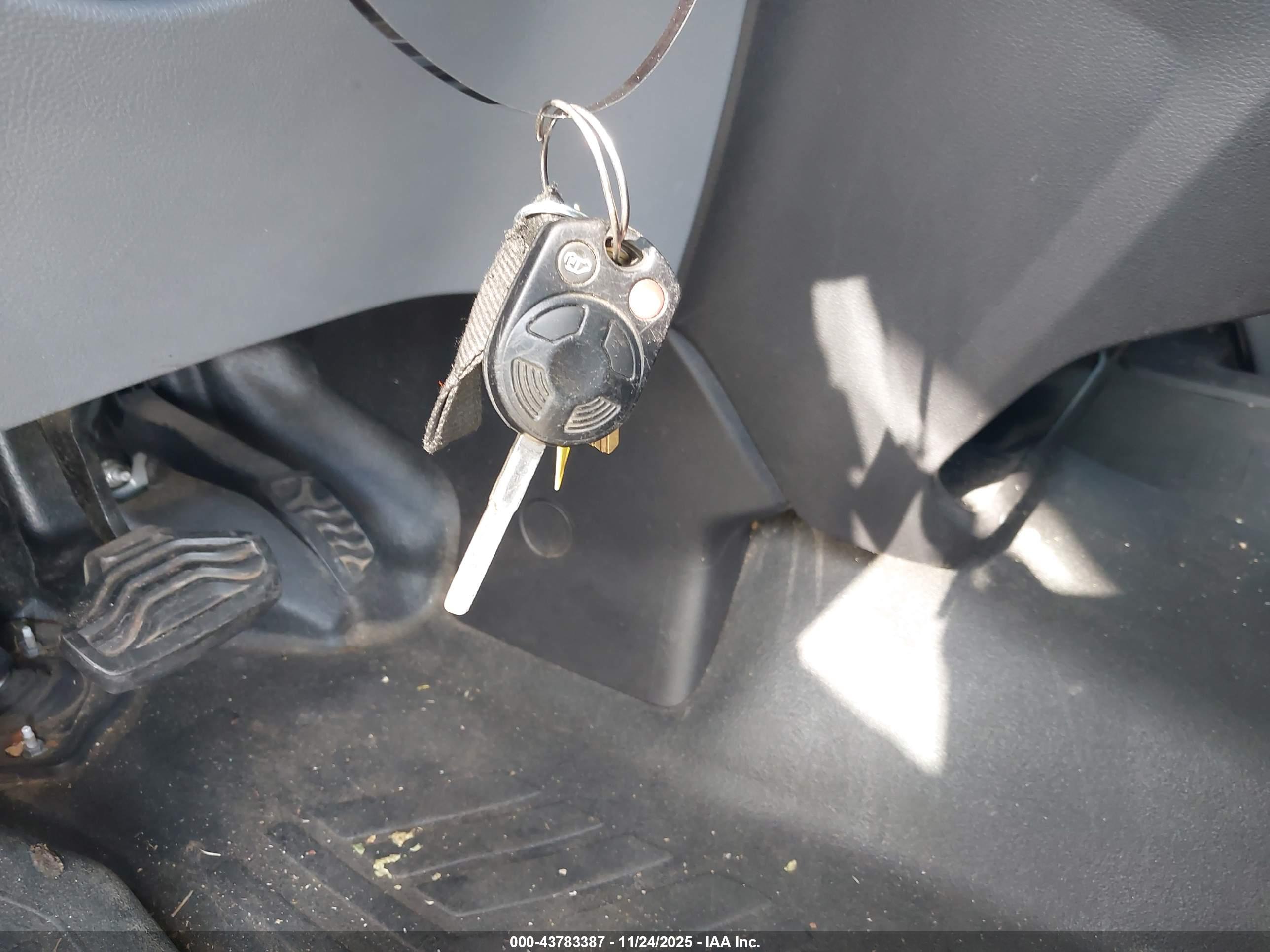 FORD TRANSIT-250 image 11