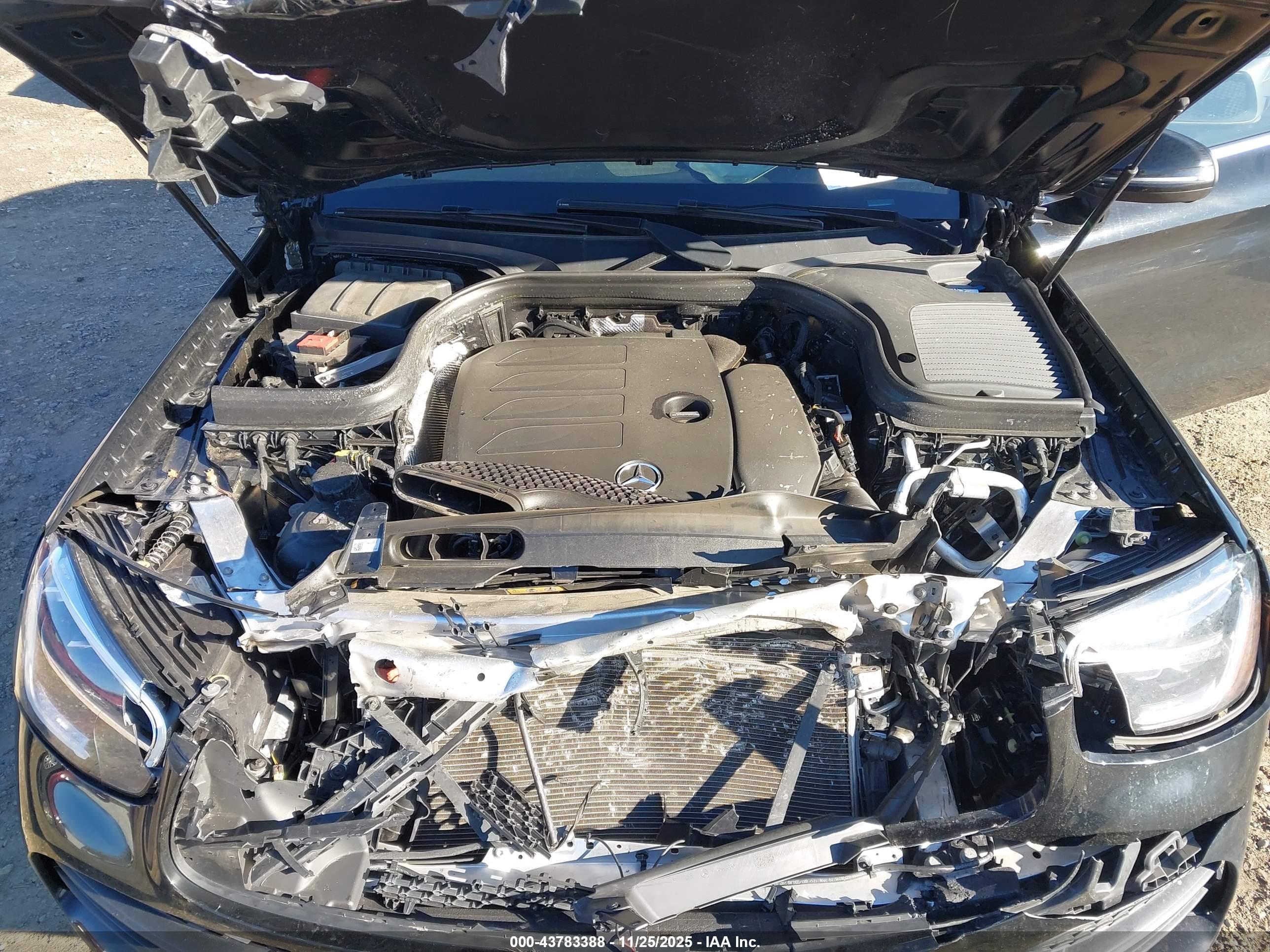 MERCEDES-BENZ GLC image 10