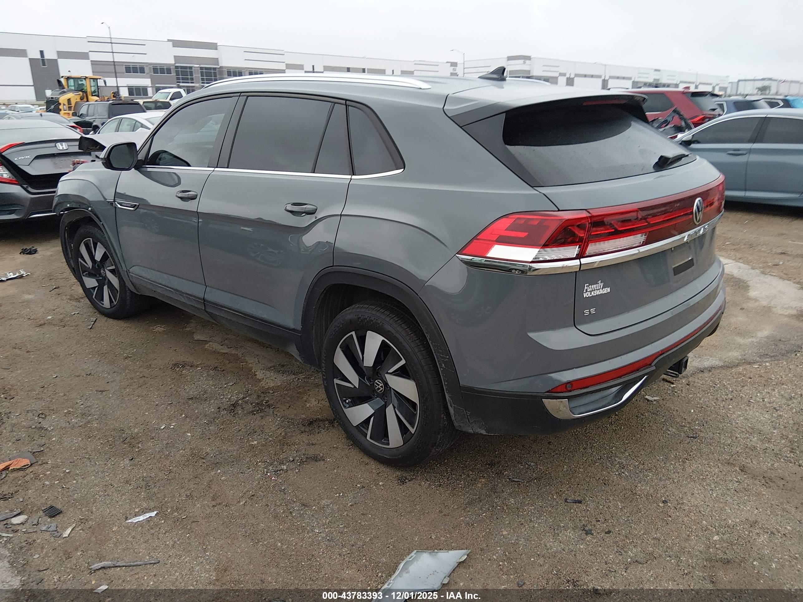 VOLKSWAGEN ATLAS image 3