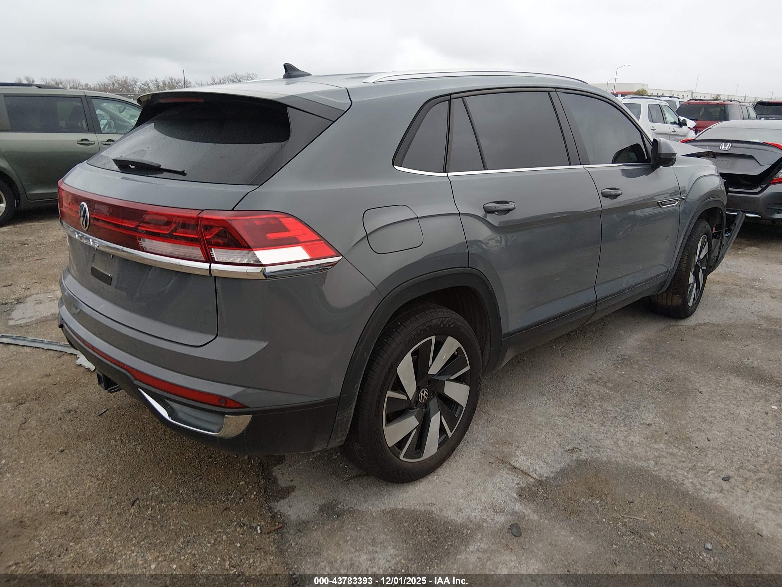 VOLKSWAGEN ATLAS image 4