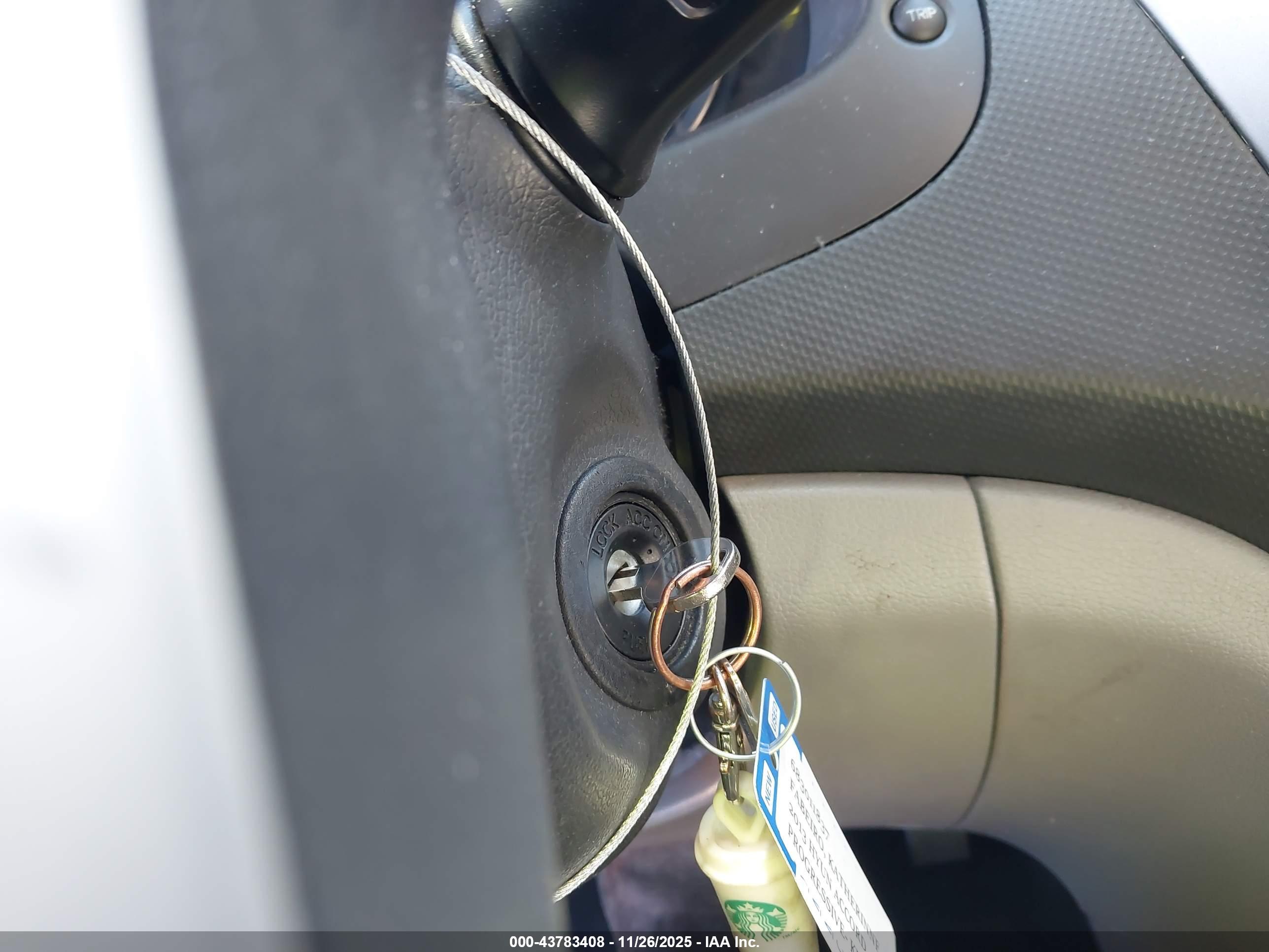 HYUNDAI ACCENT image 11