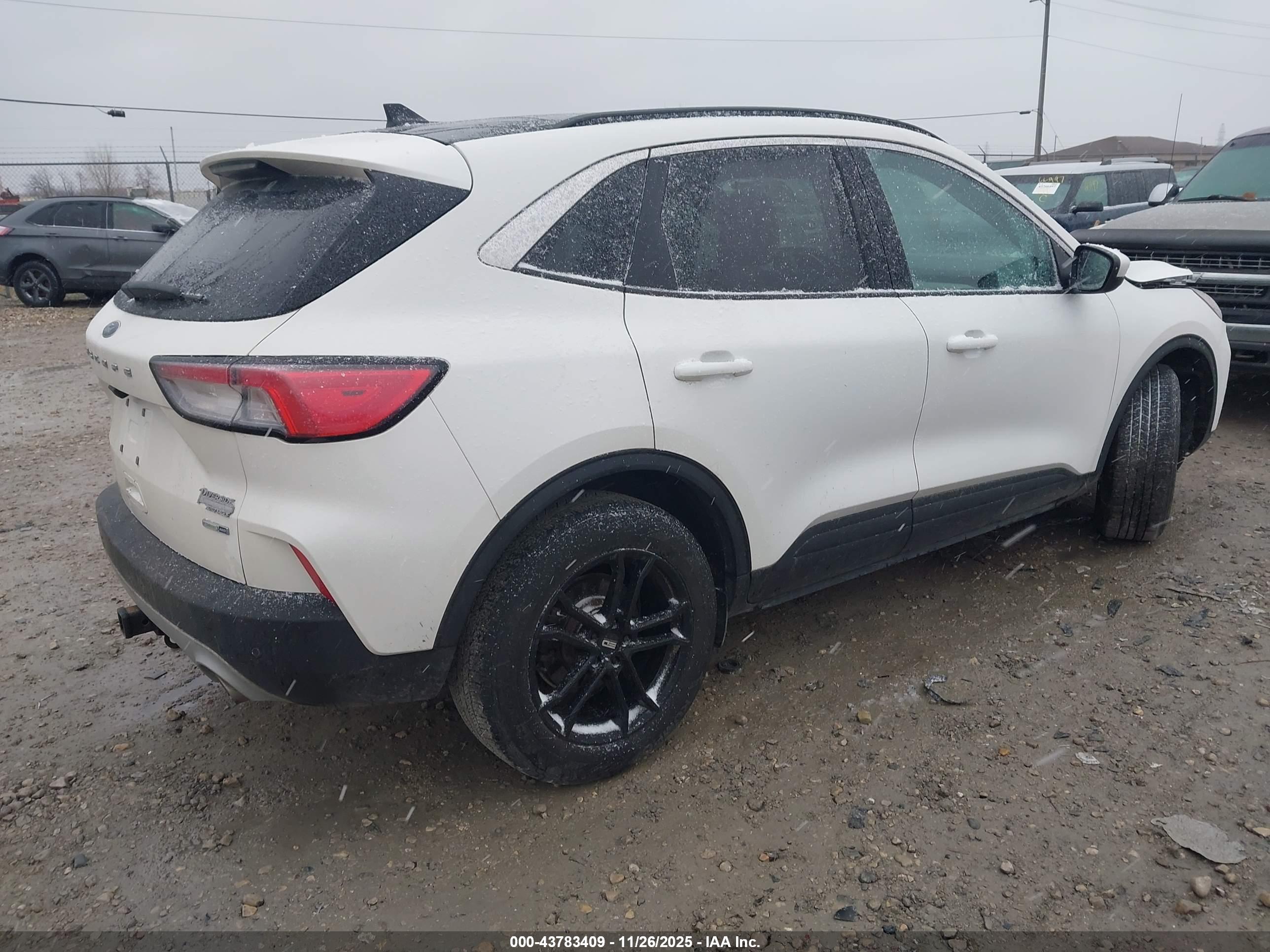 FORD ESCAPE image 4