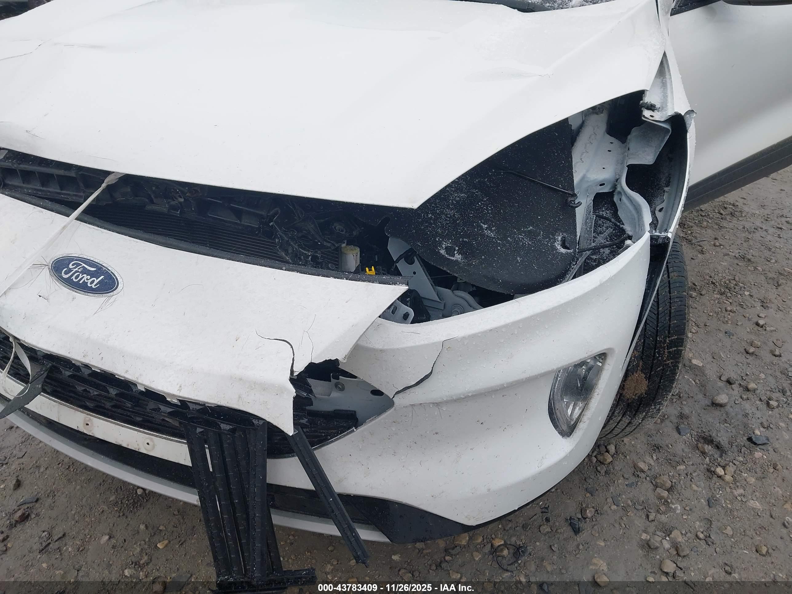 FORD ESCAPE image 6