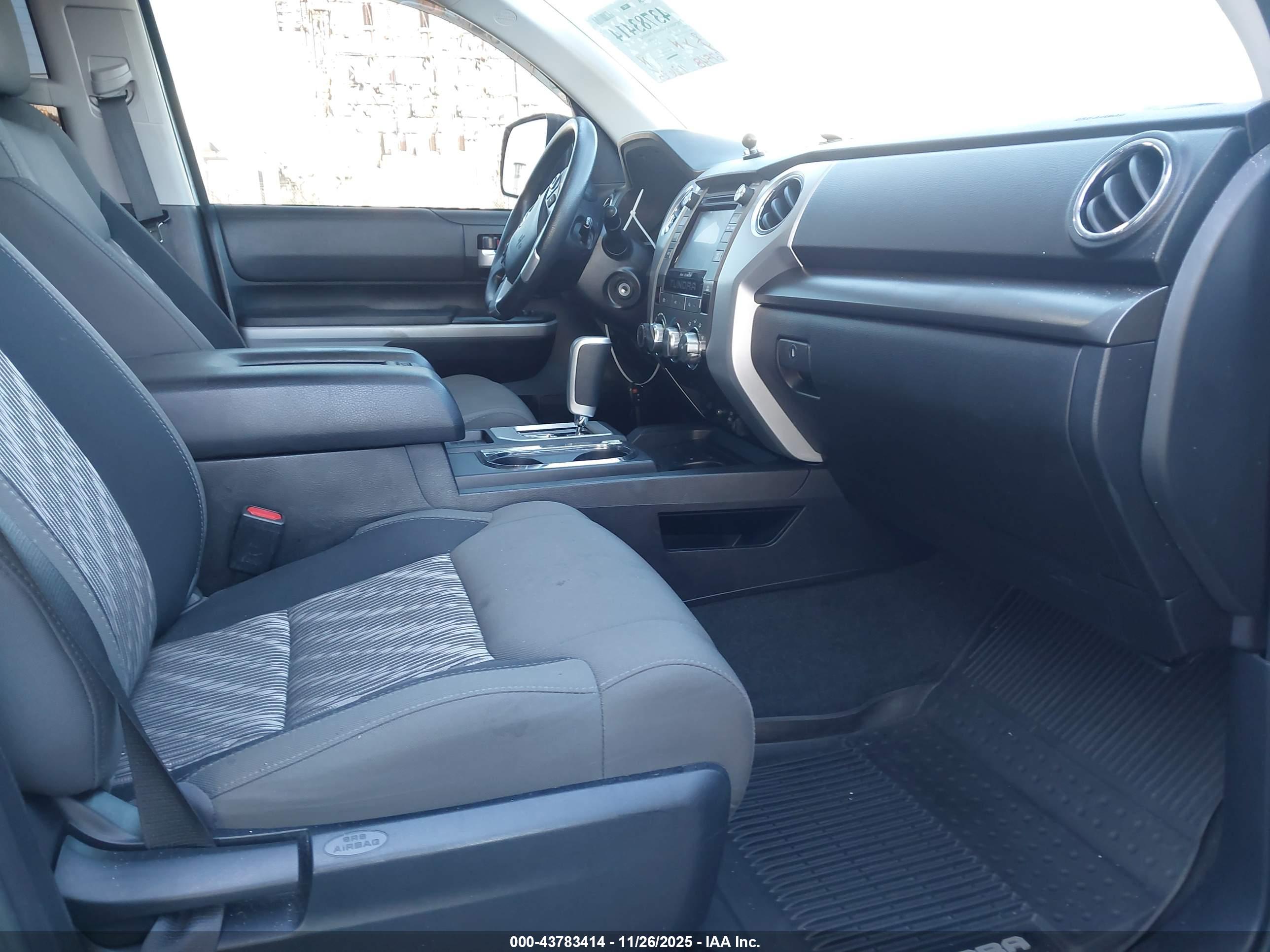 TOYOTA TUNDRA image 5