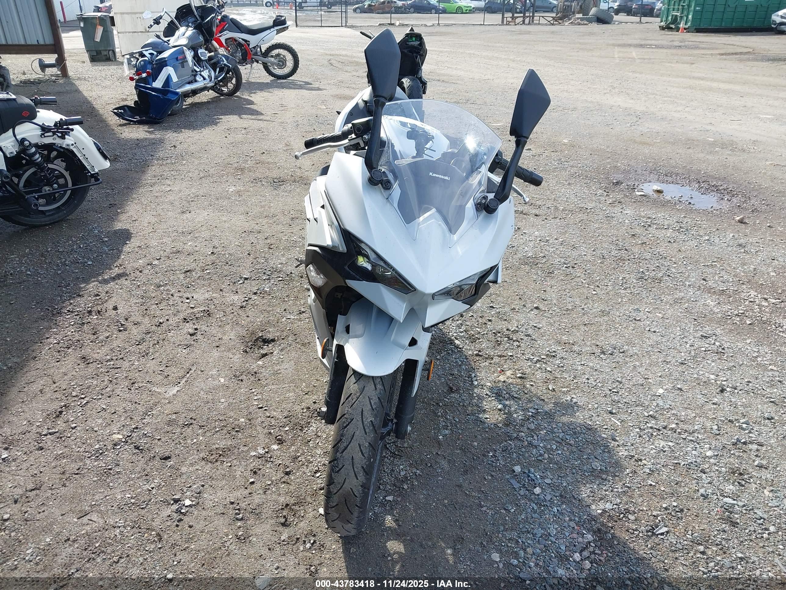 KAWASAKI EX500 image 5