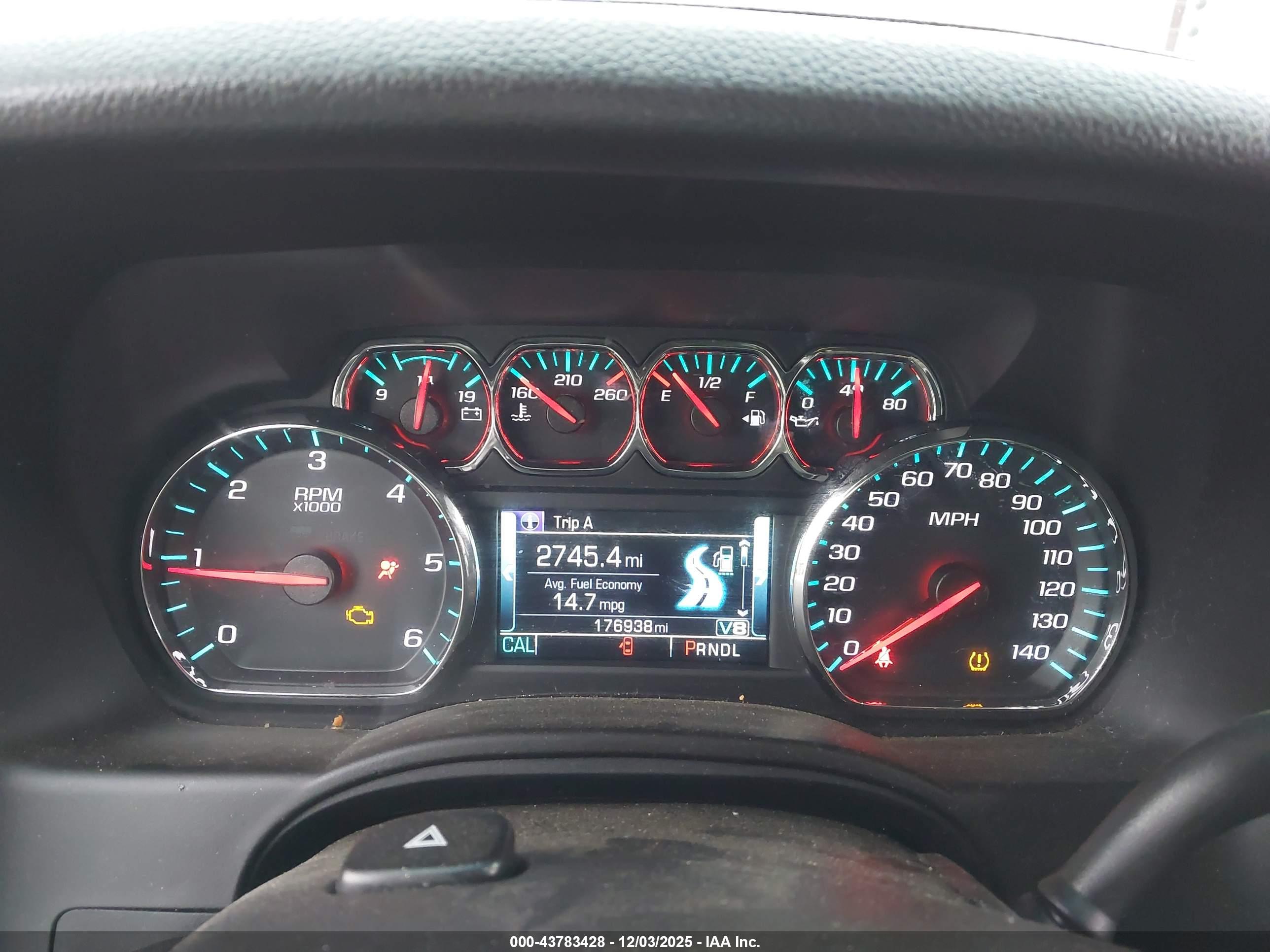 CHEVROLET TAHOE image 7