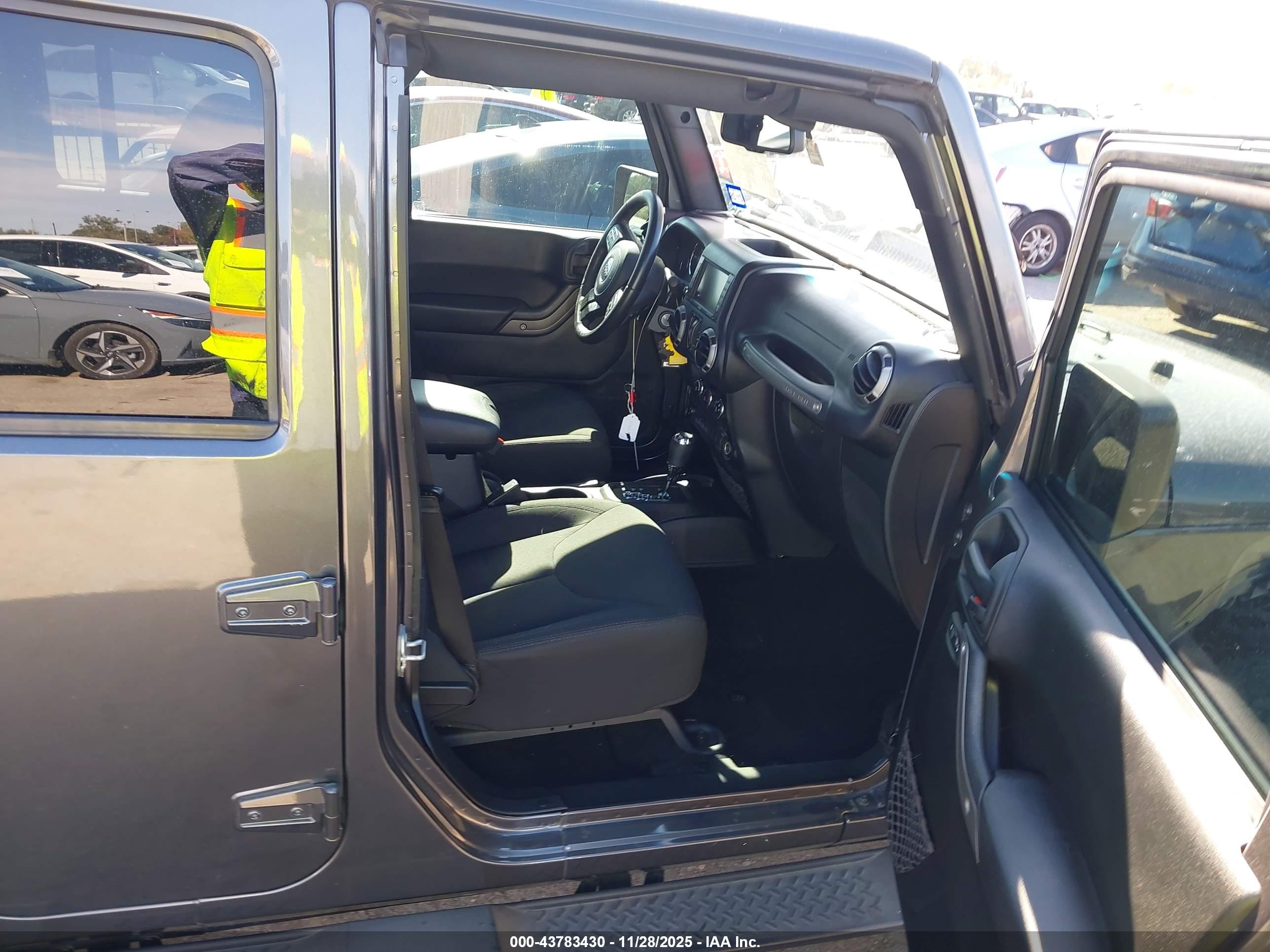 JEEP WRANGLER image 5