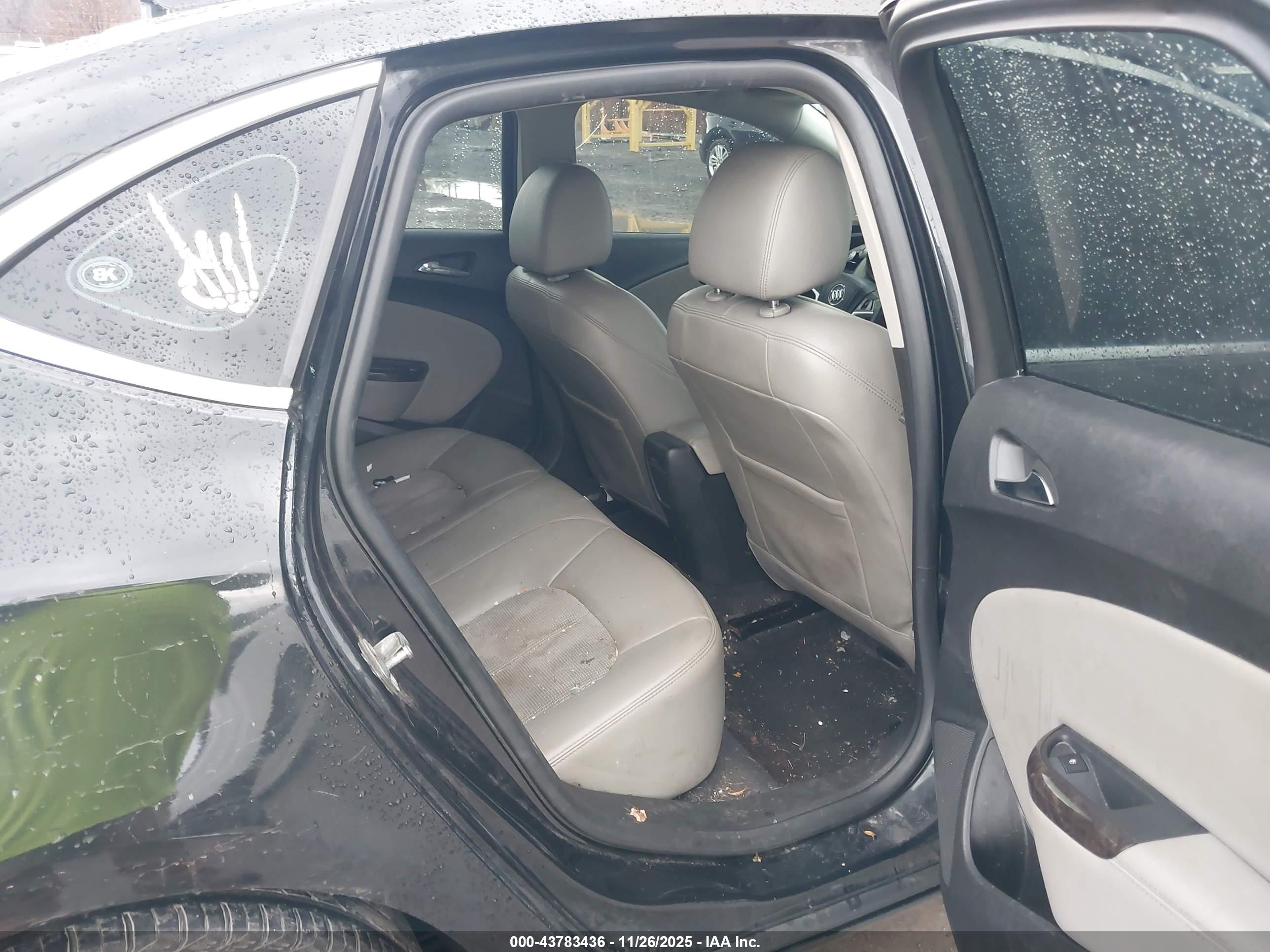 BUICK VERANO image 8