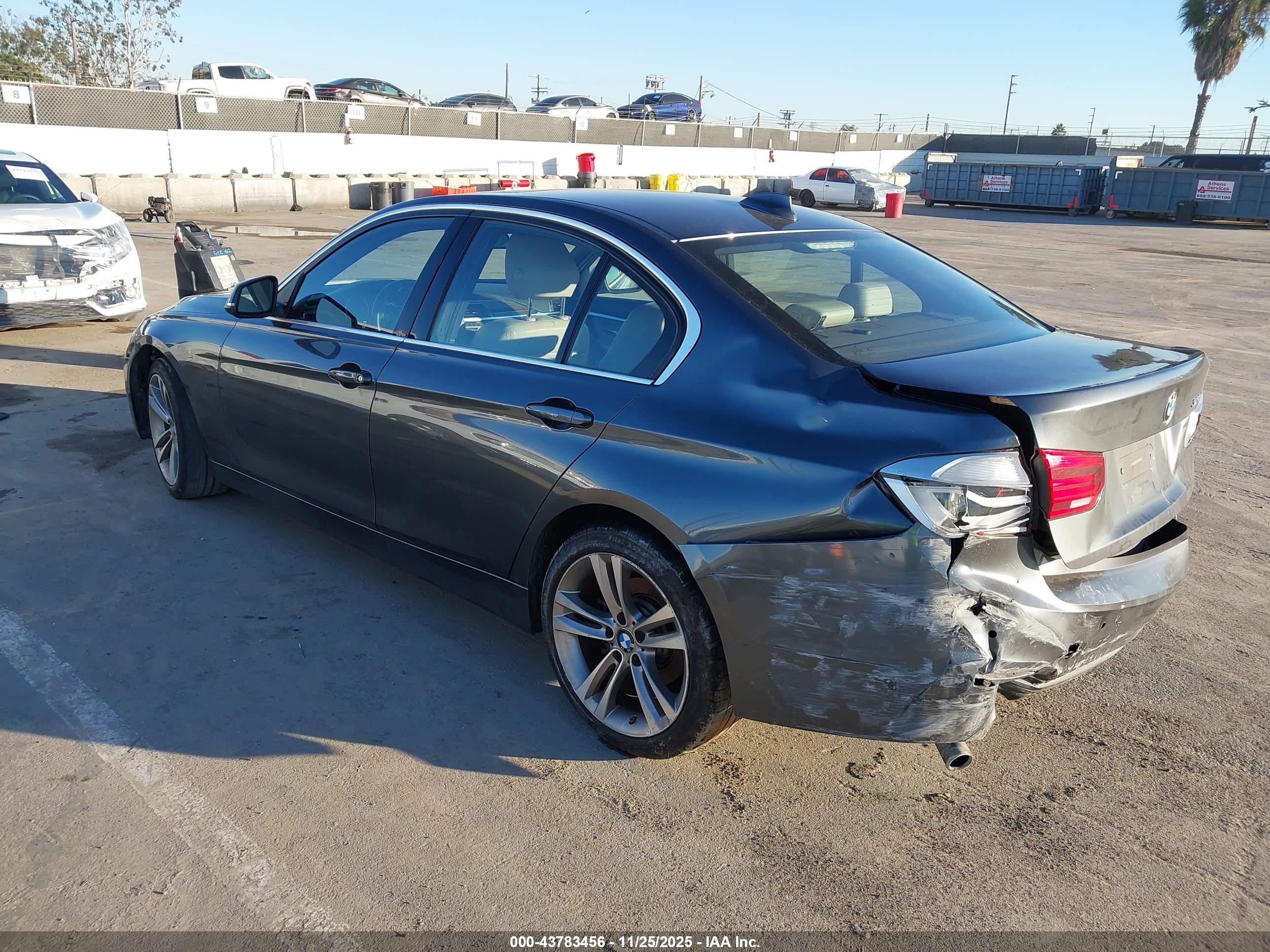 BMW 328I image 3