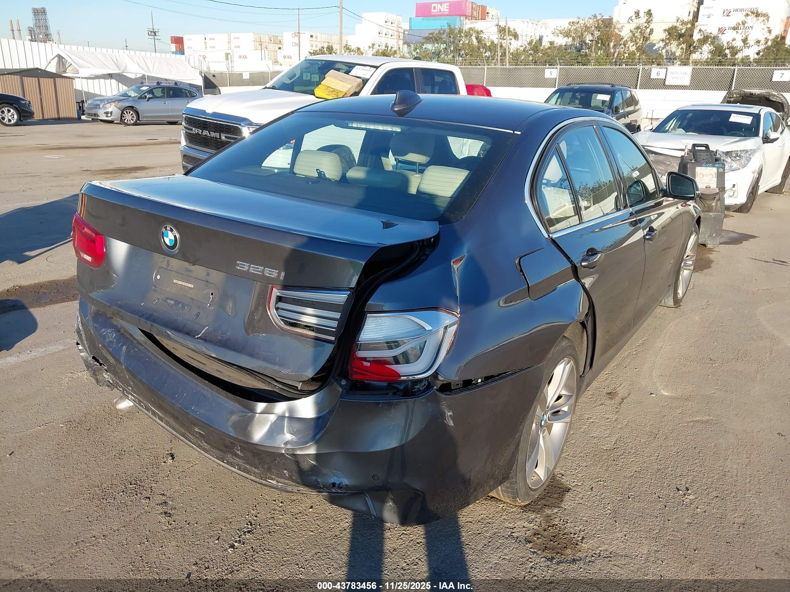 BMW 328I image 4