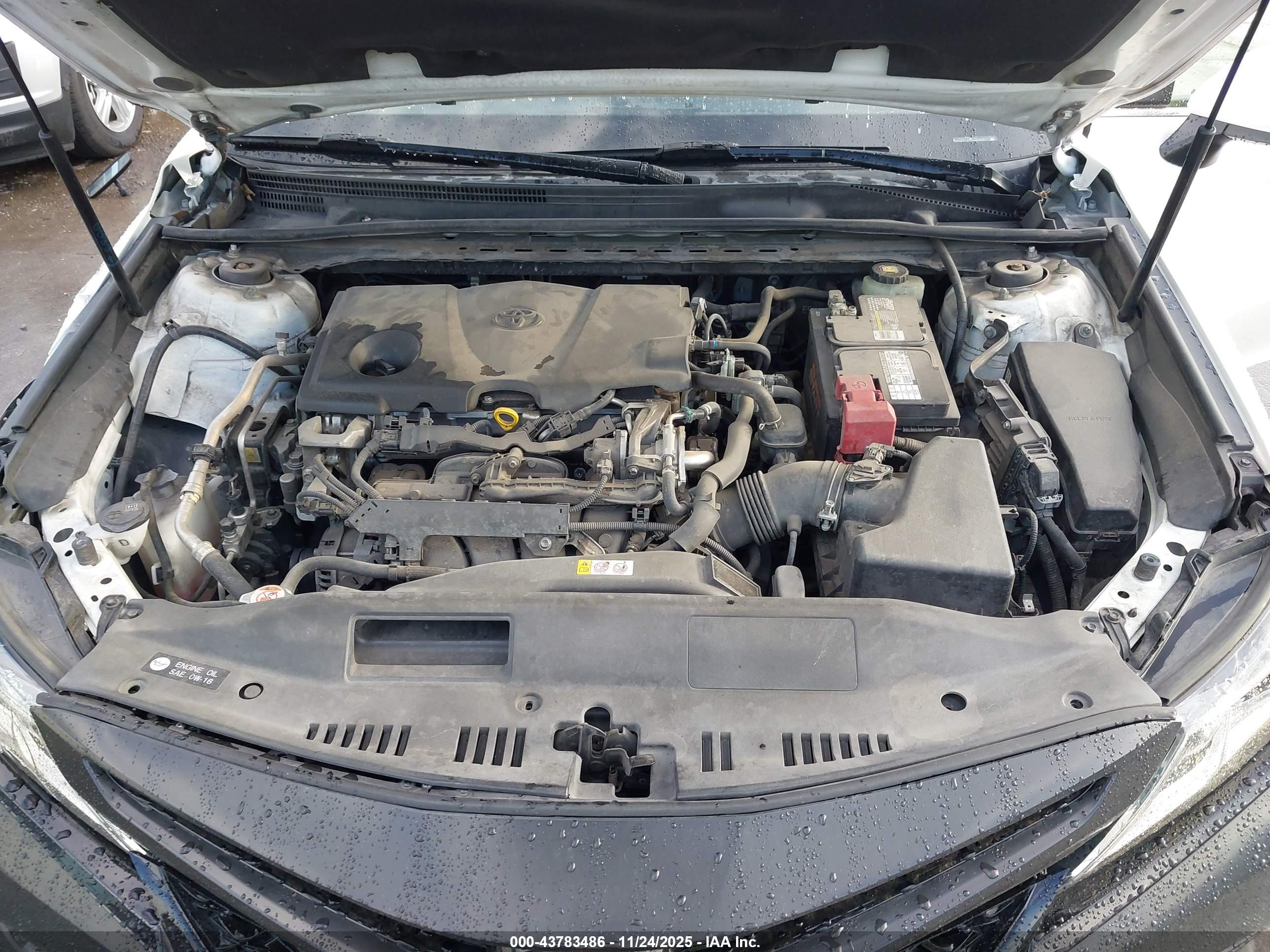 TOYOTA CAMRY image 10