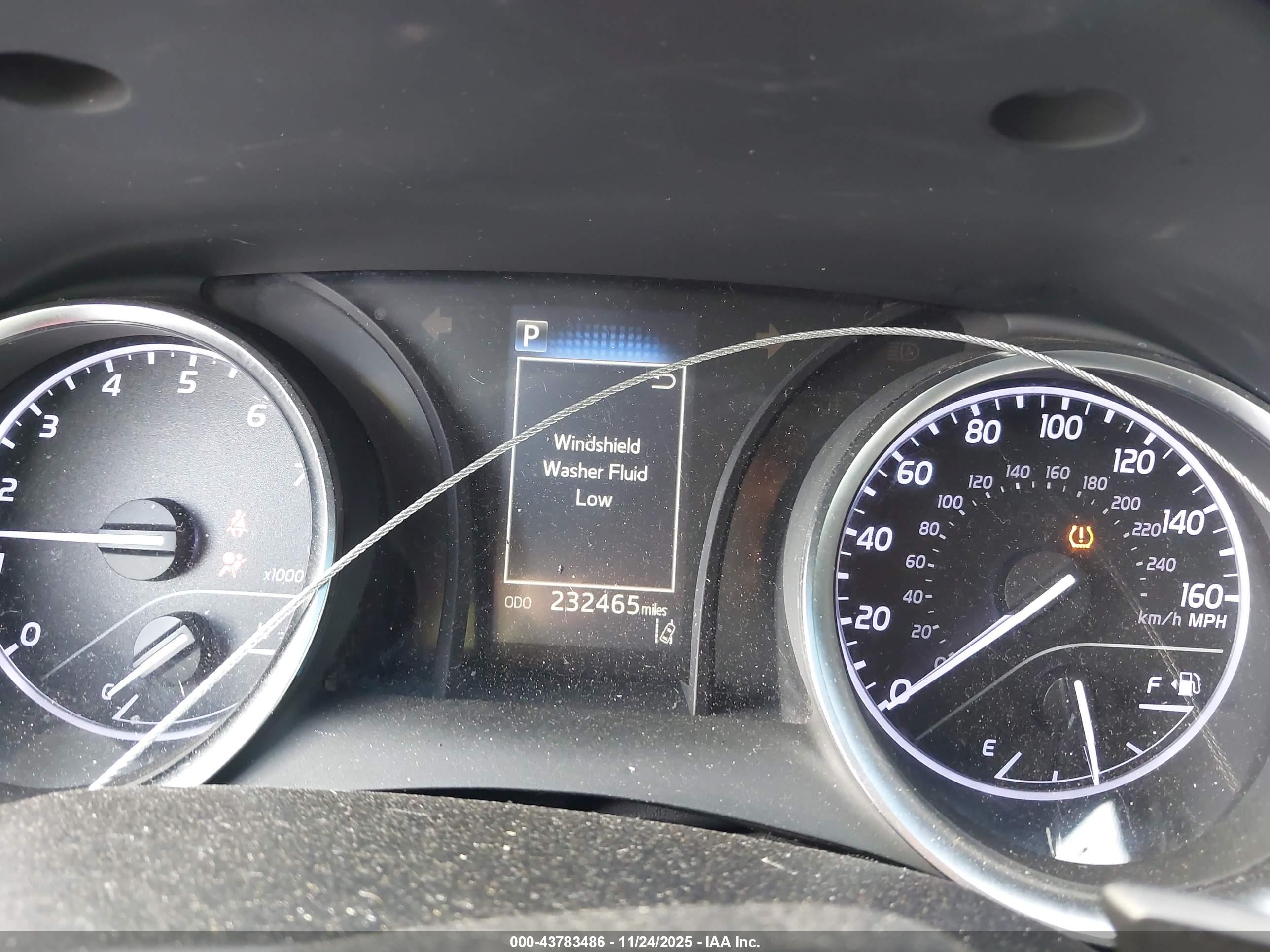 TOYOTA CAMRY image 7
