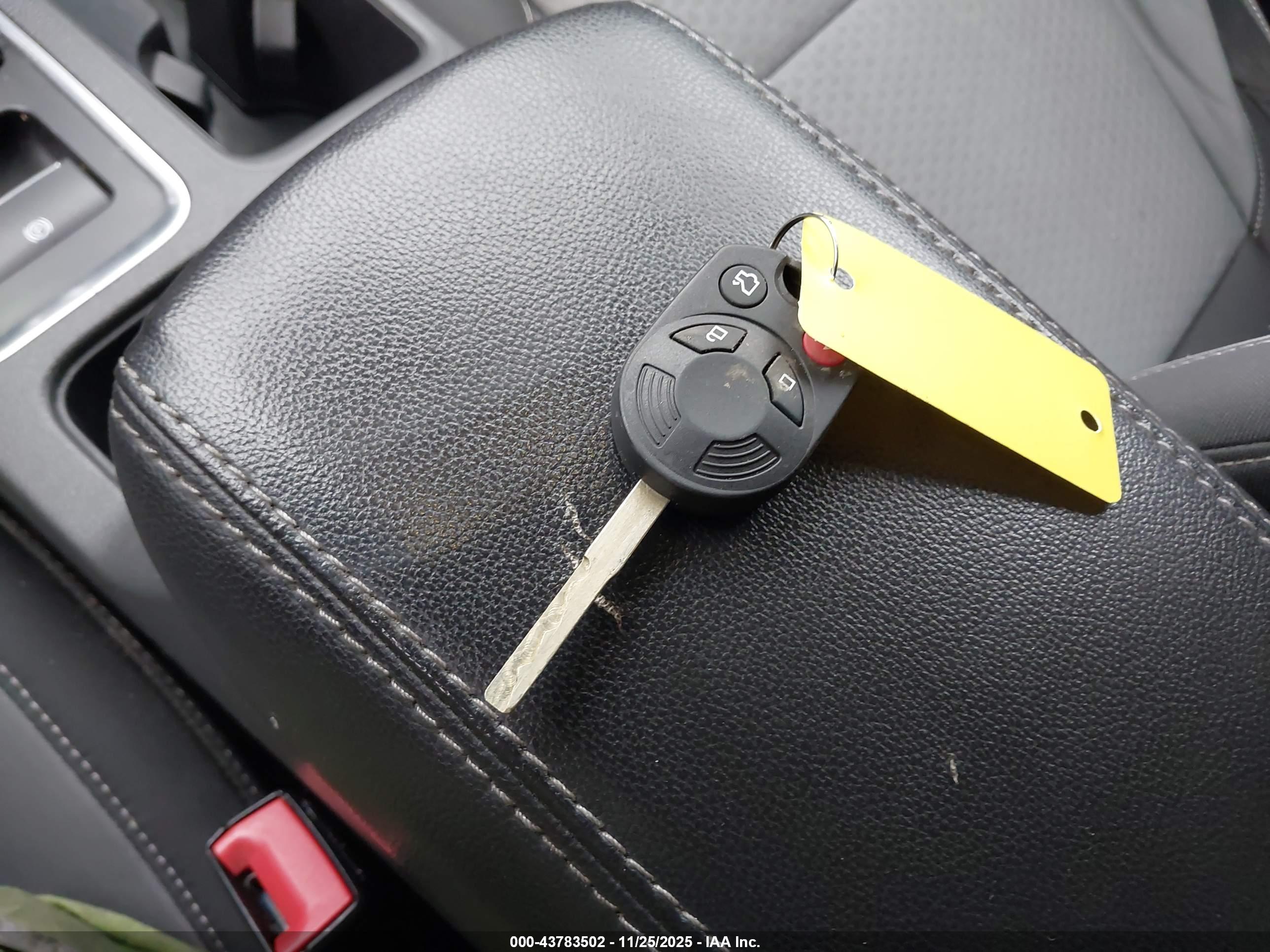 FORD ESCAPE image 11