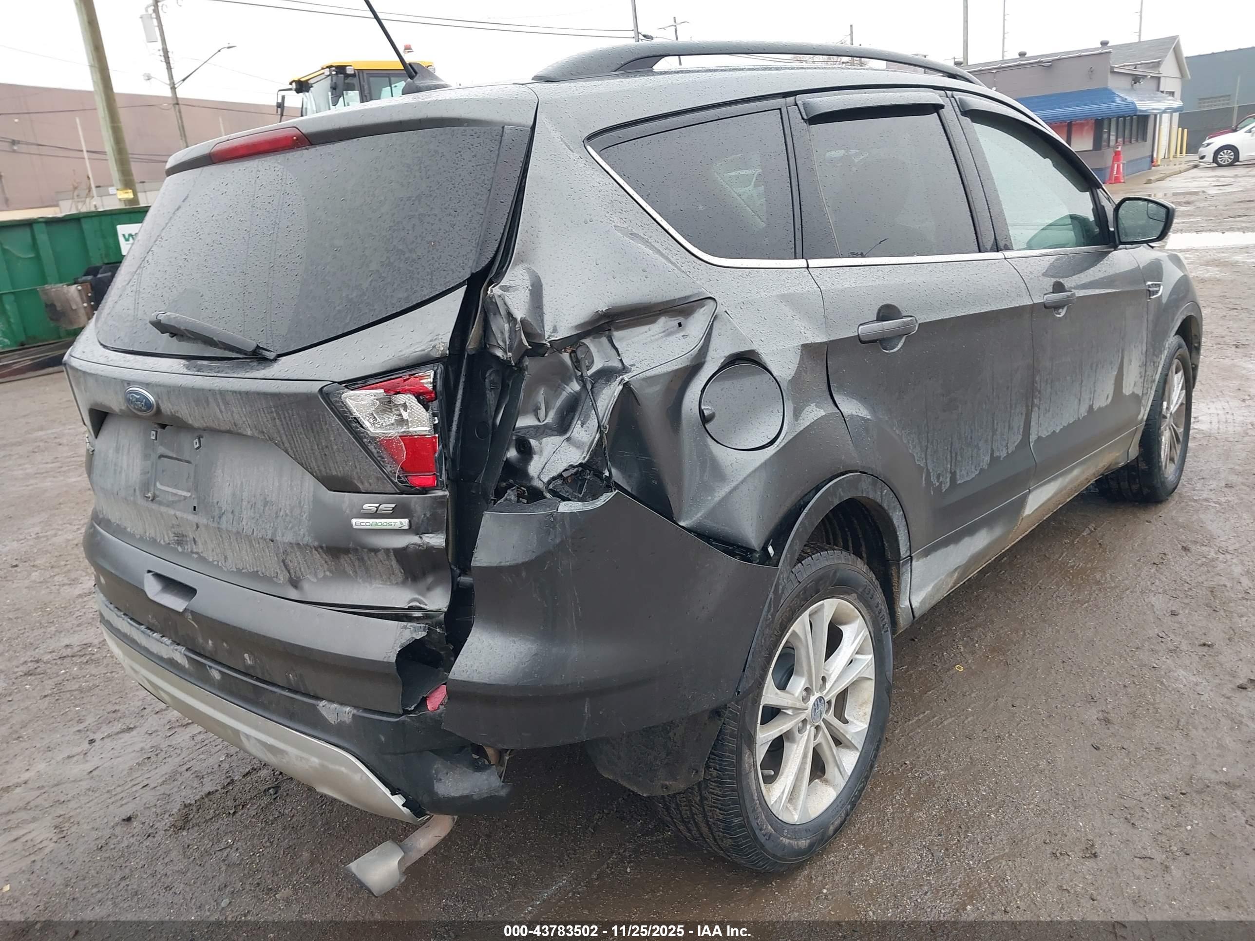 FORD ESCAPE image 6