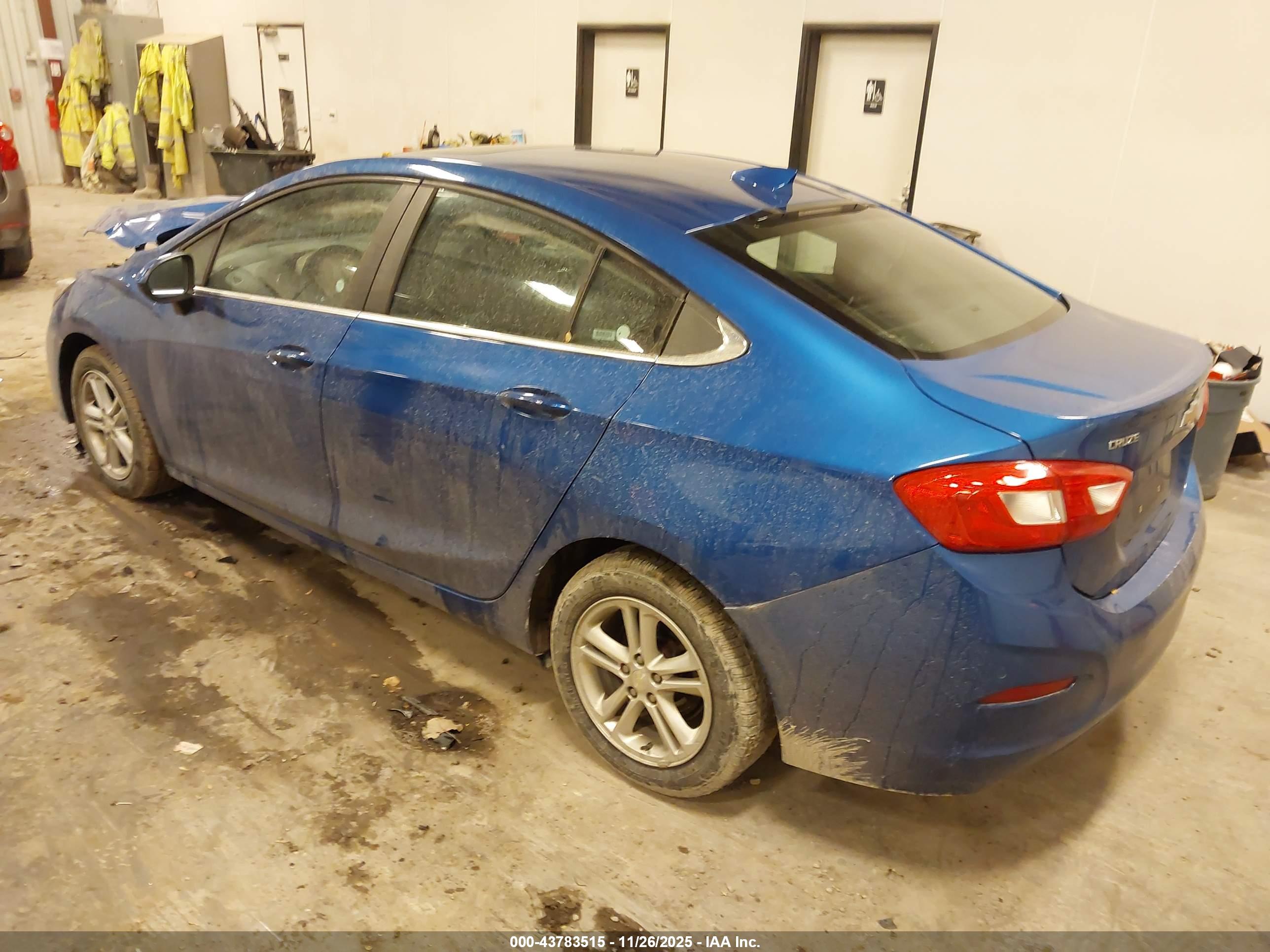 CHEVROLET CRUZE image 3