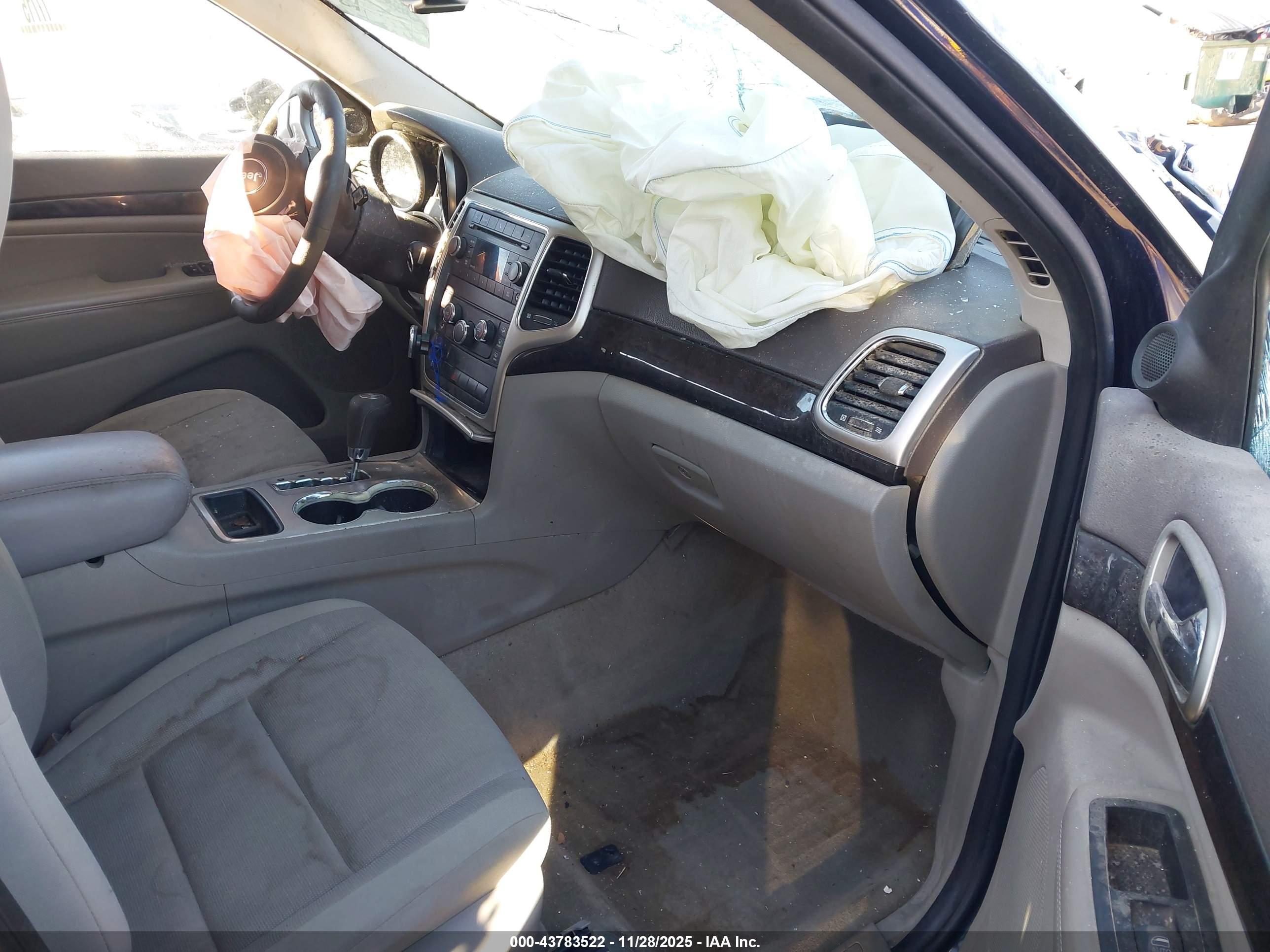 JEEP GRAND image 5