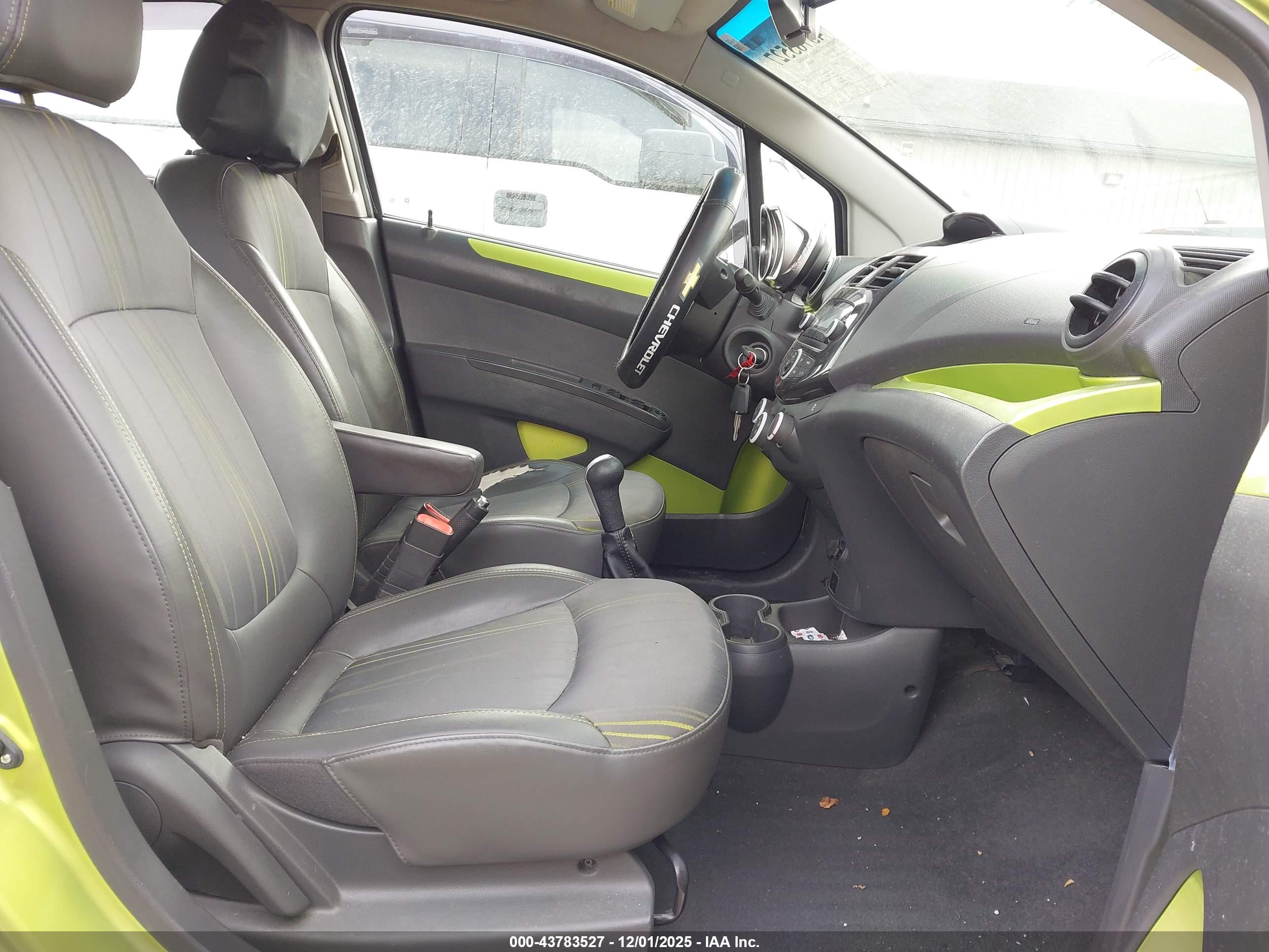 CHEVROLET SPARK image 5