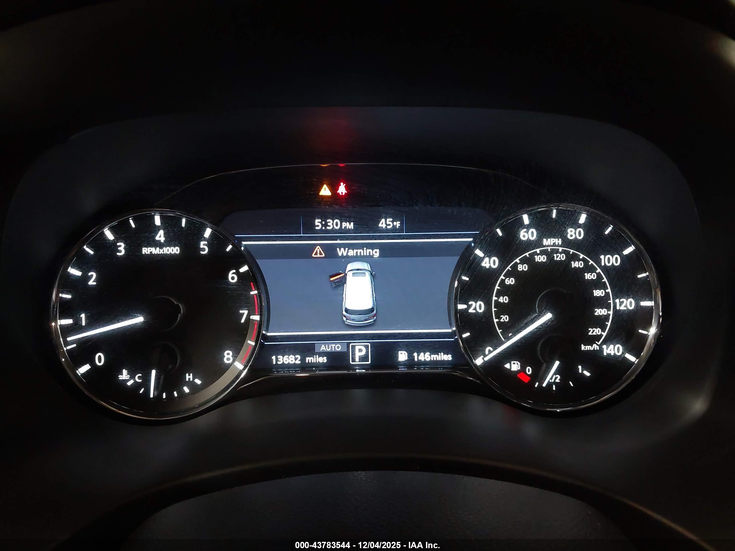 INFINITI QX80 image 7