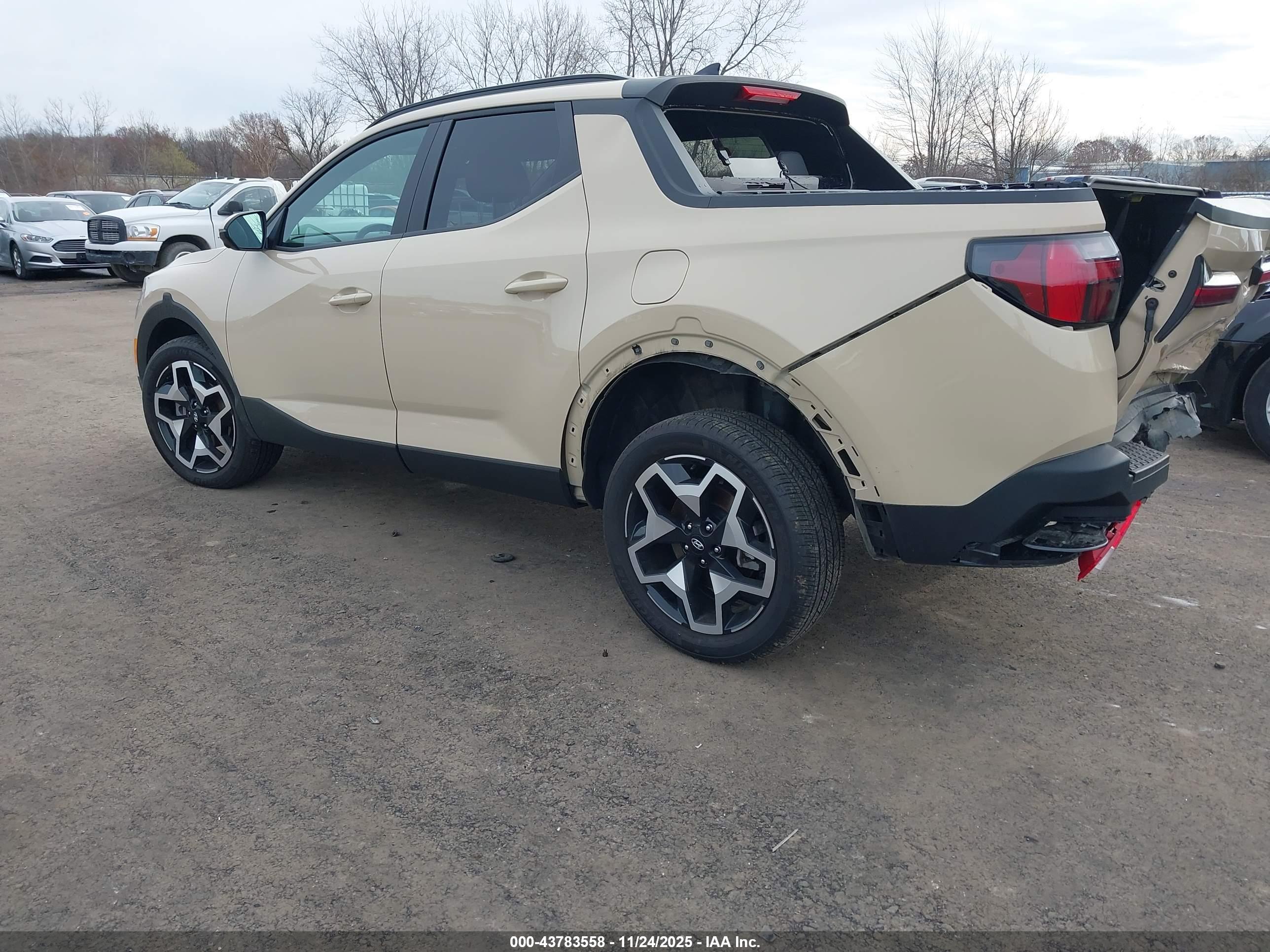 HYUNDAI SANTA image 3
