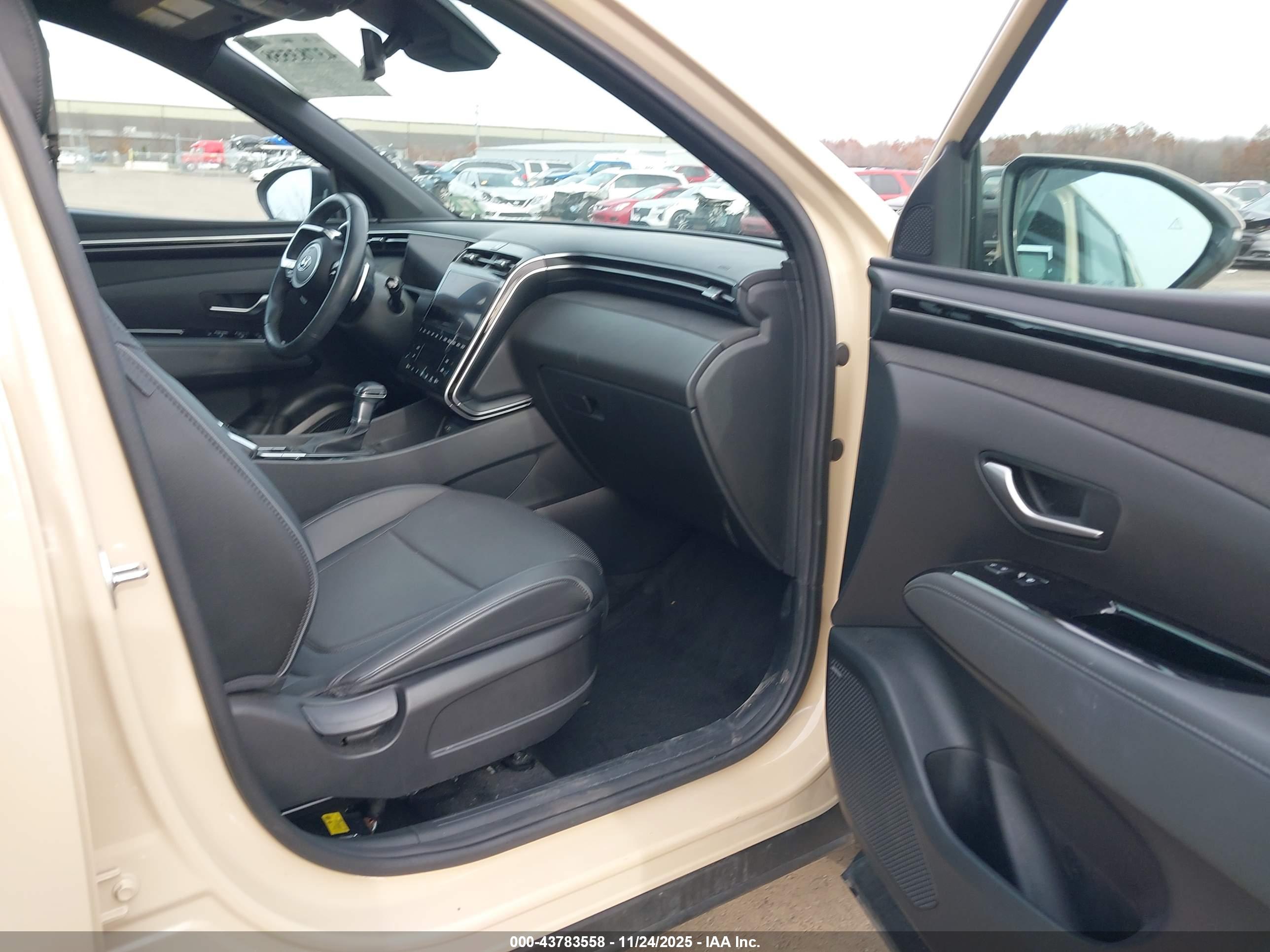 HYUNDAI SANTA image 5