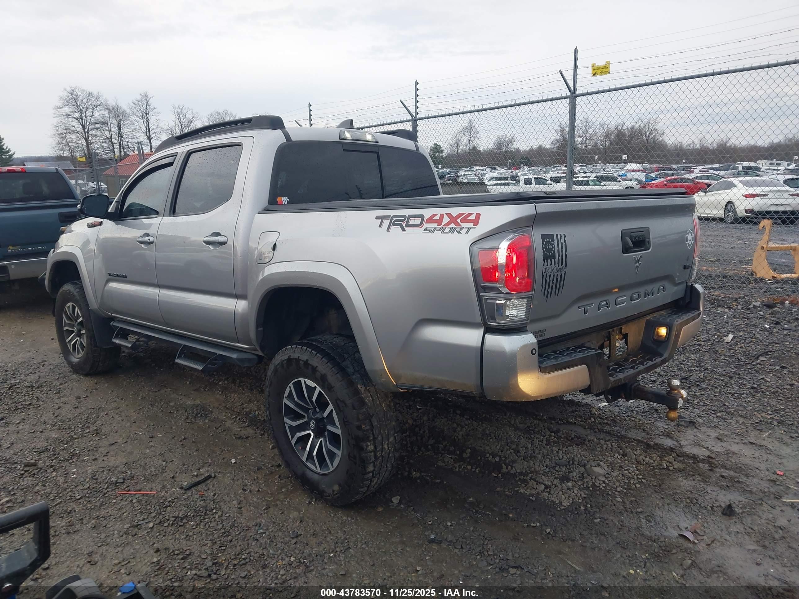TOYOTA TACOMA image 3