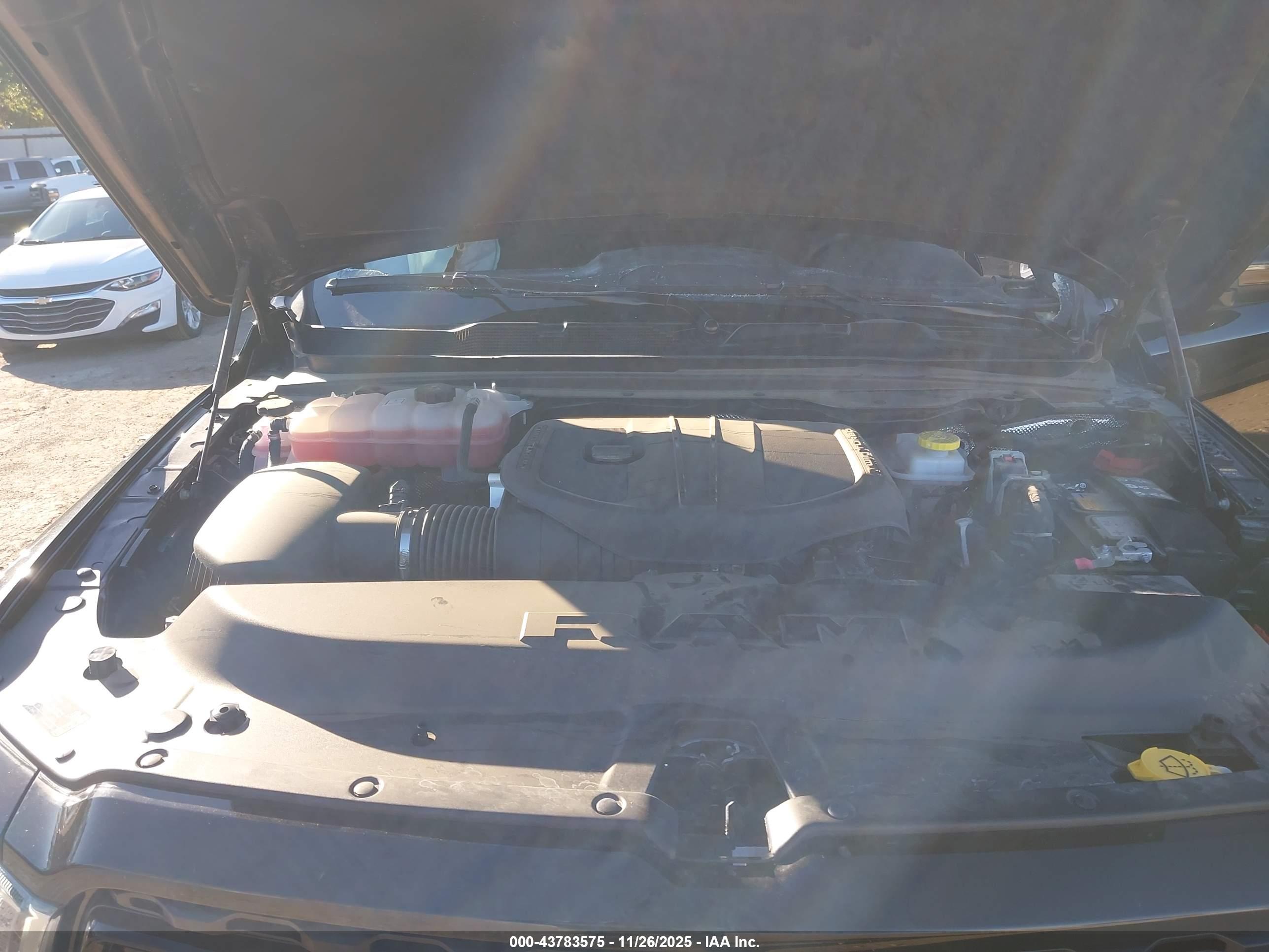 RAM 1500 image 10