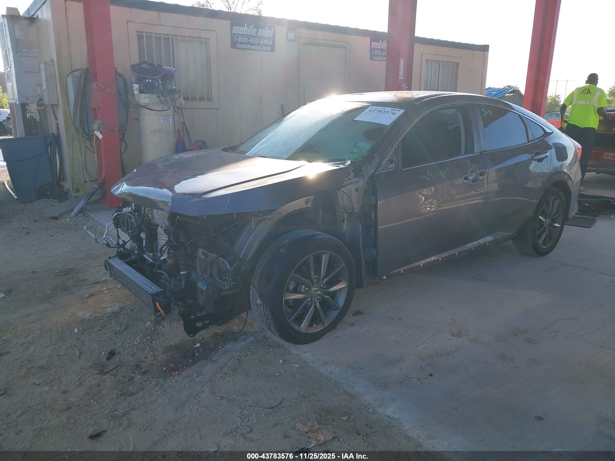HONDA CIVIC image 2