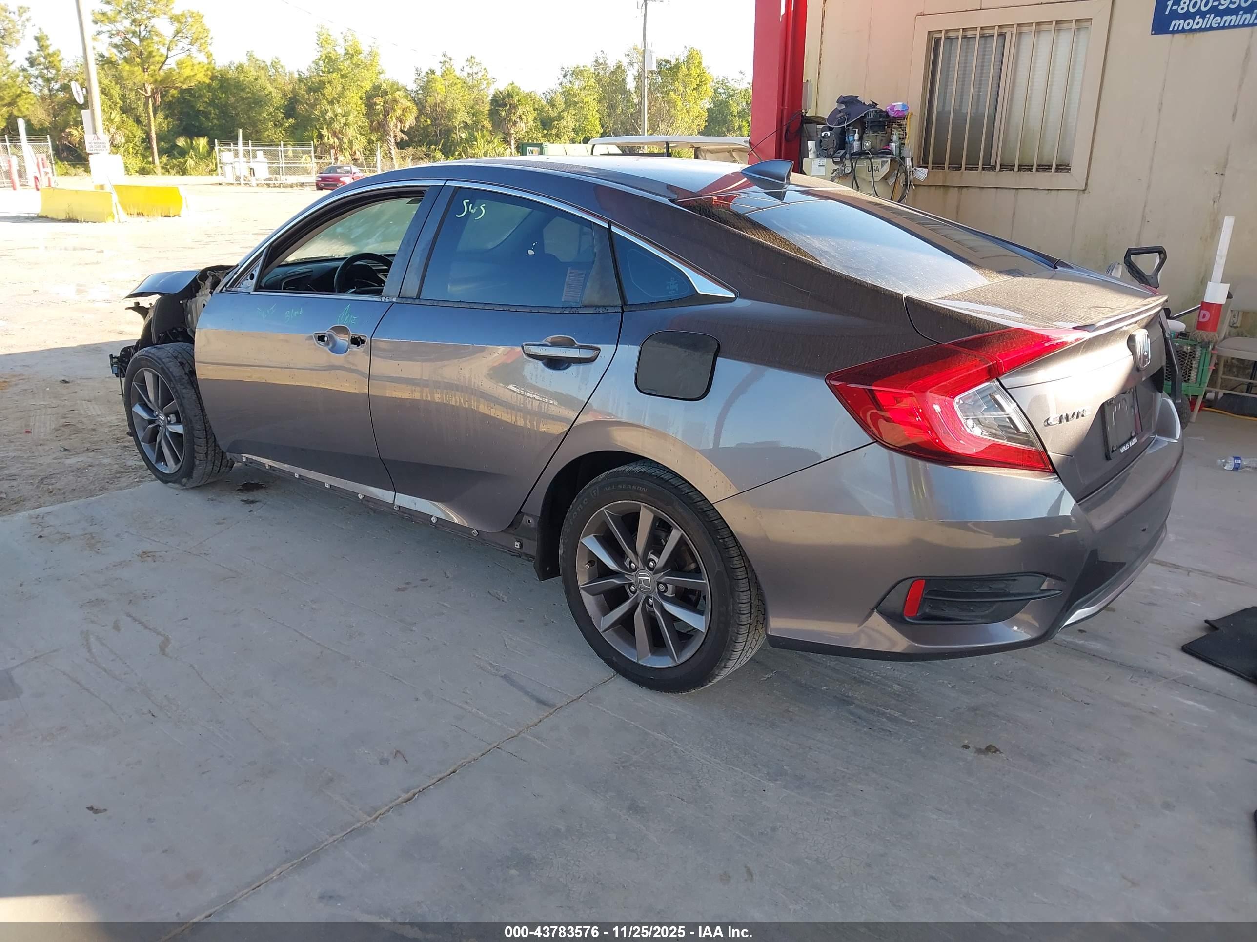 HONDA CIVIC image 3