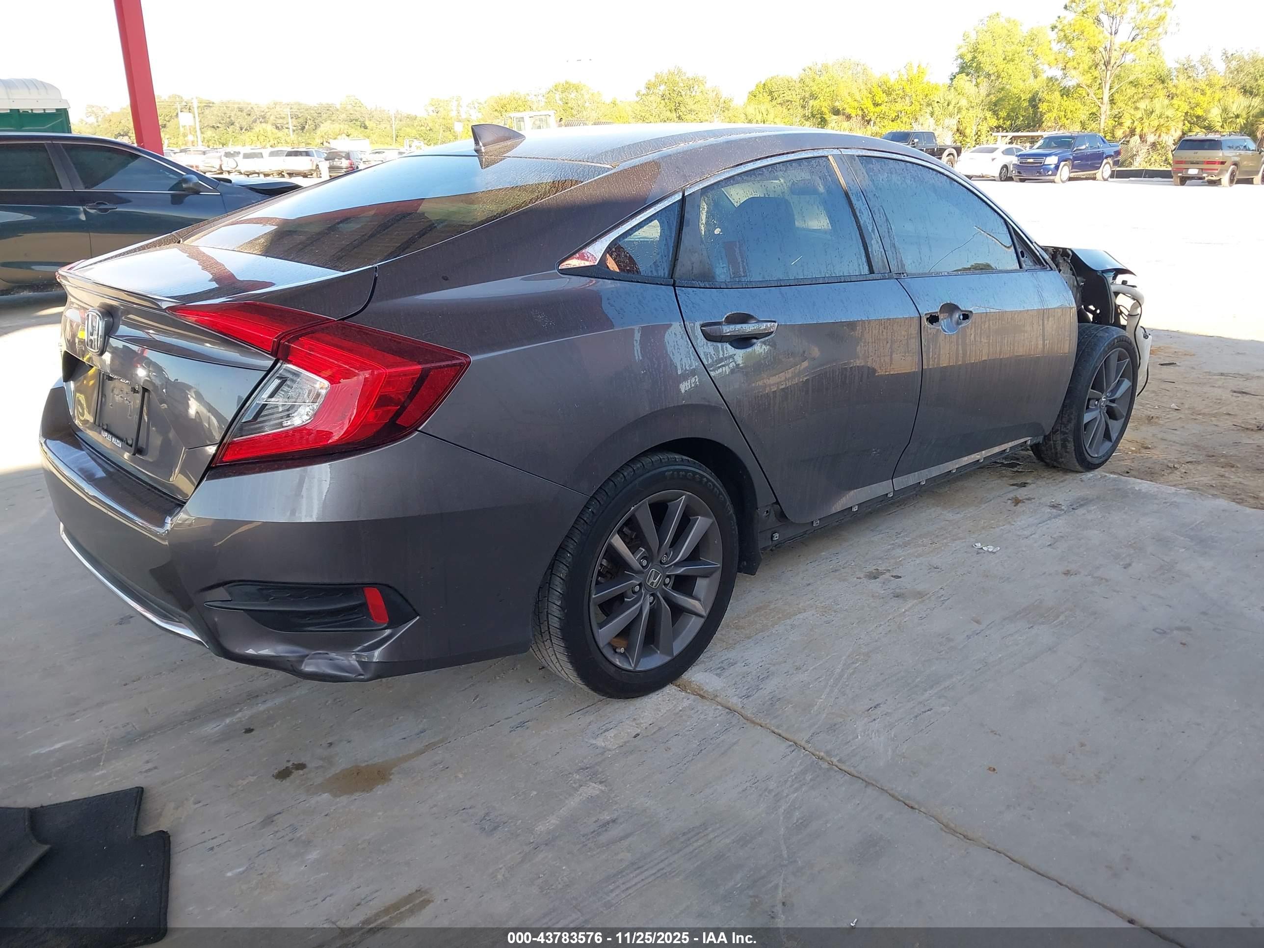 HONDA CIVIC image 4