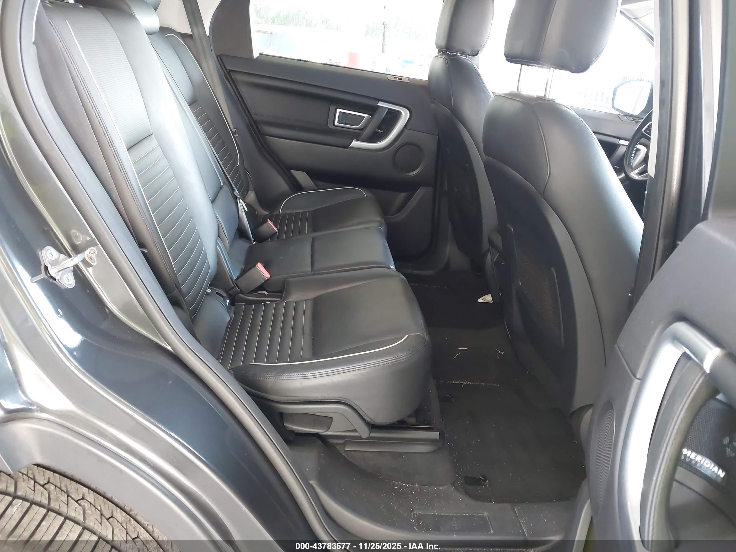 LAND ROVER image 8