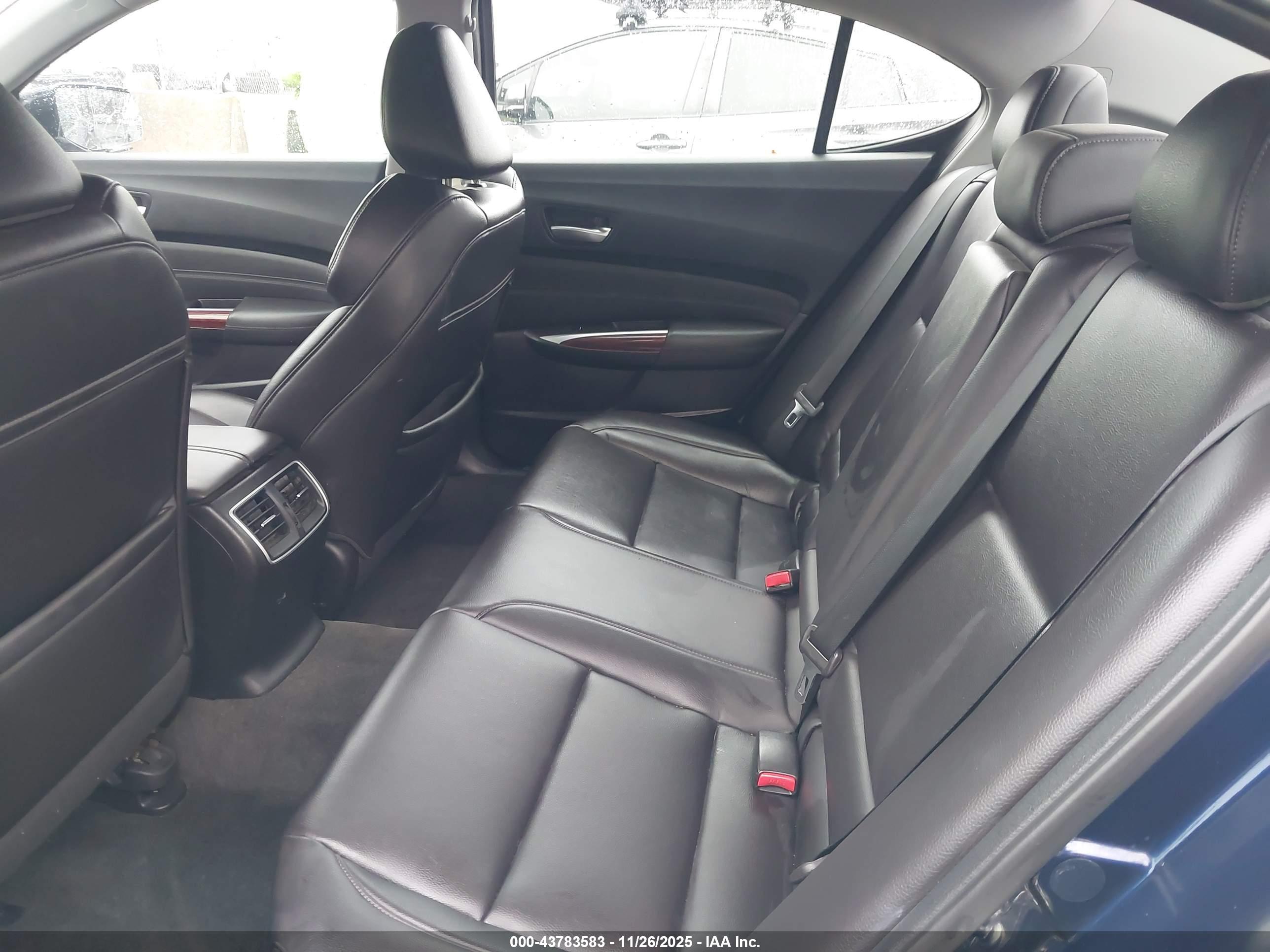 ACURA TLX image 8