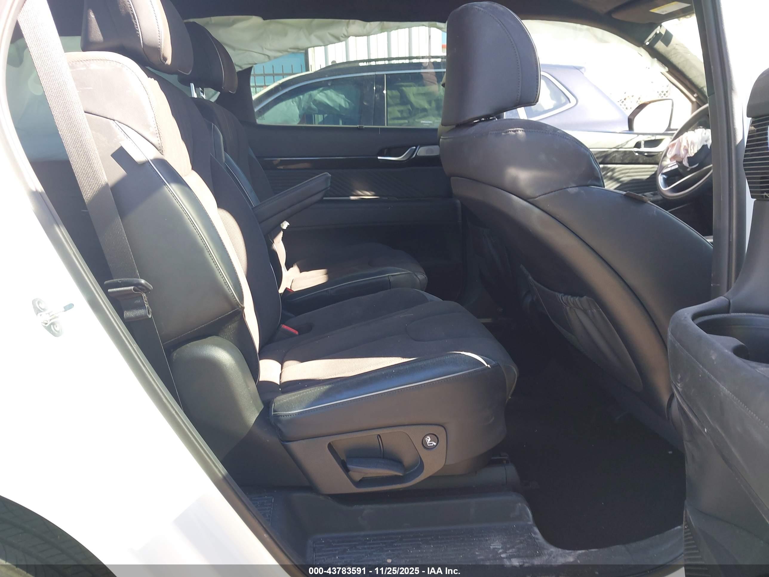 HYUNDAI PALISADE image 8