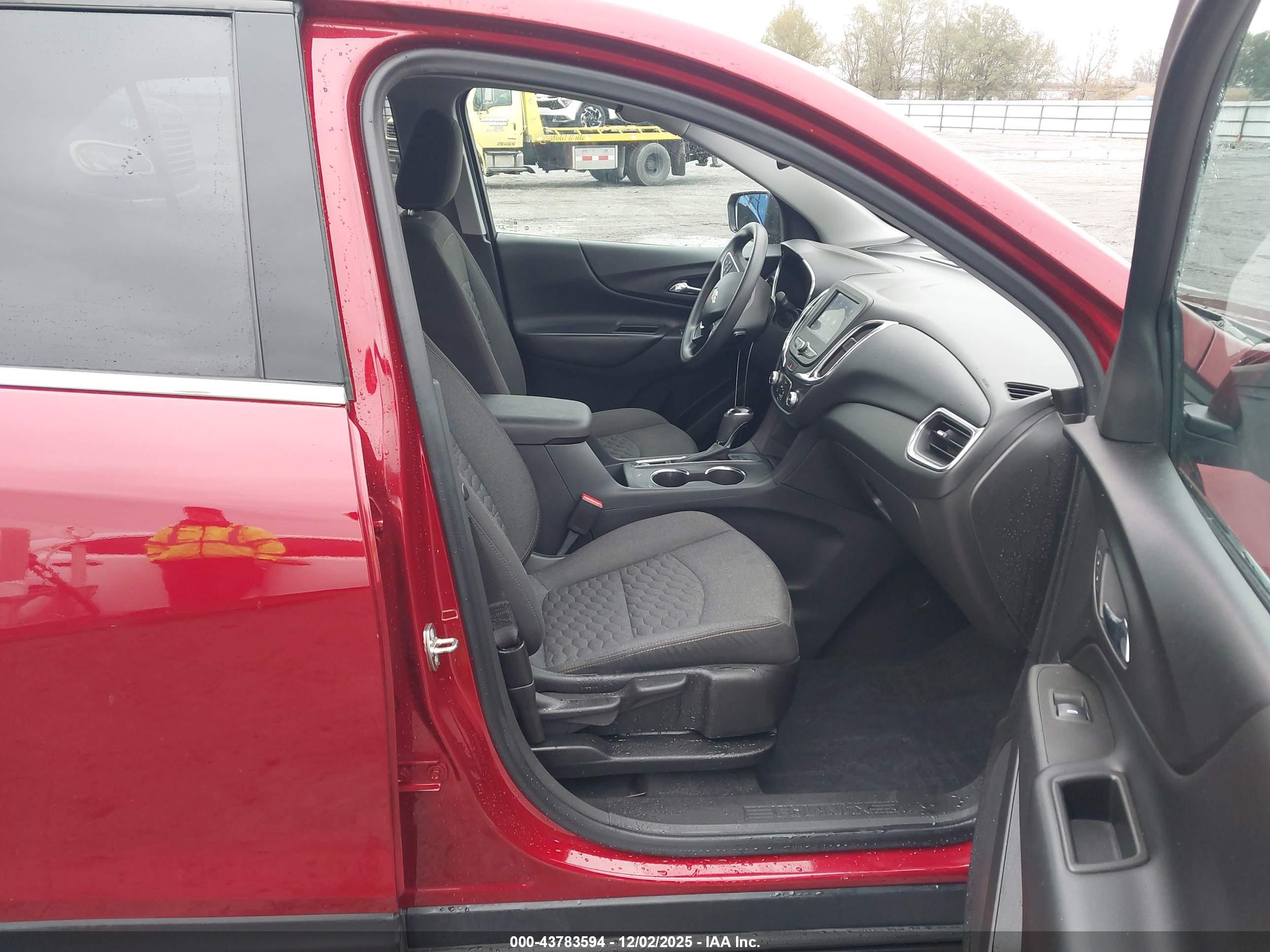 CHEVROLET EQUINOX image 5
