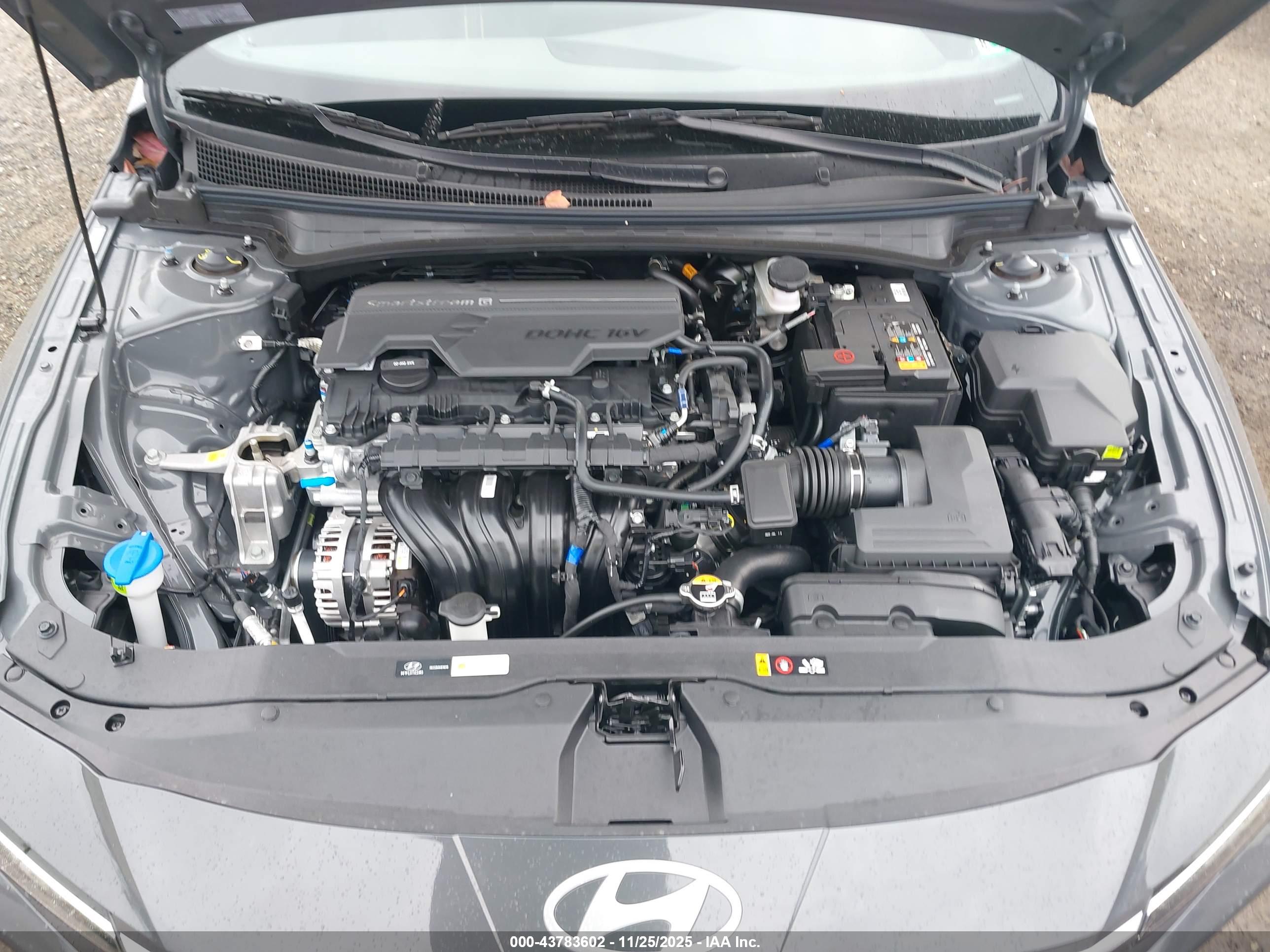 HYUNDAI ELANTRA image 10