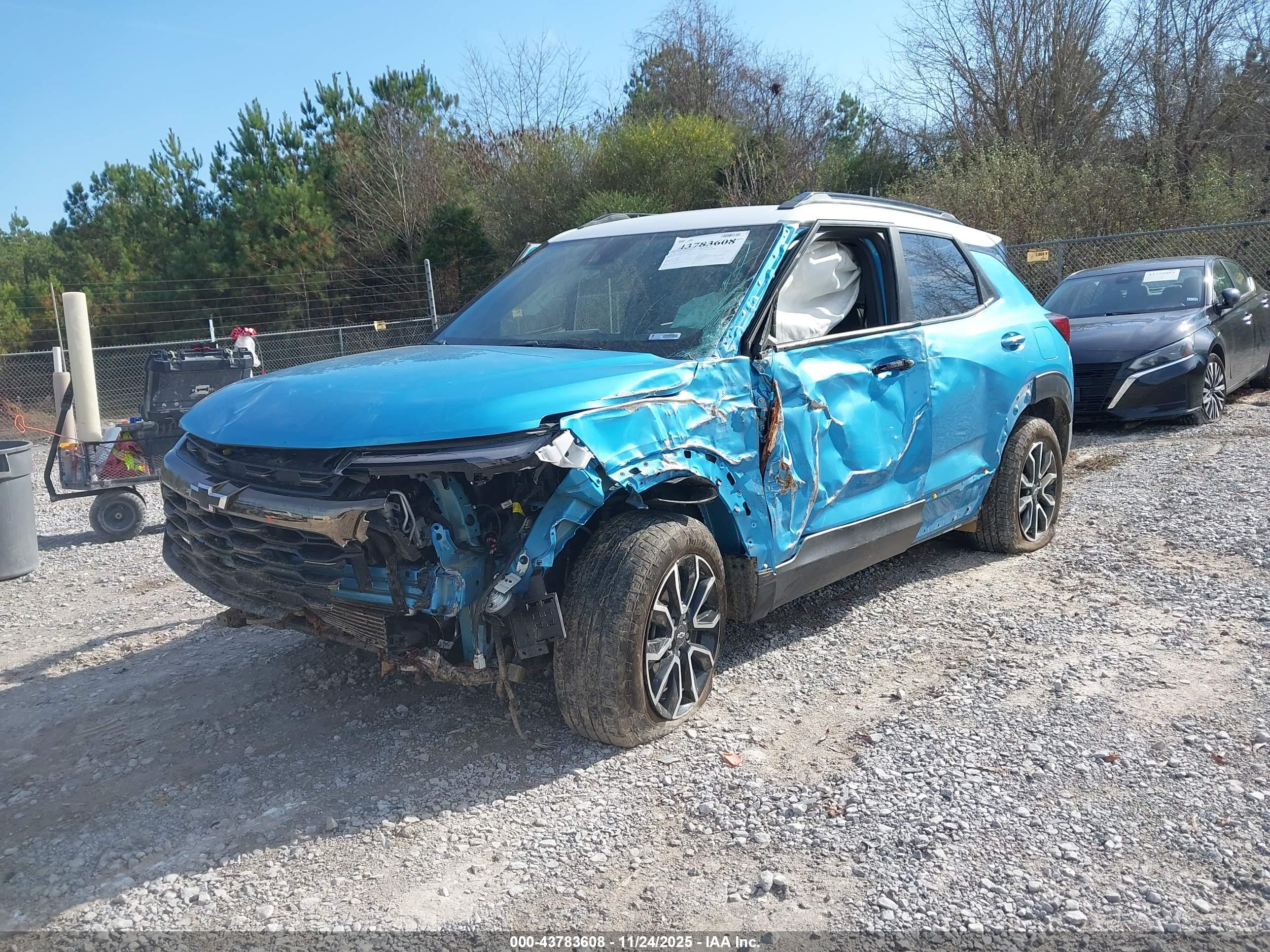 CHEVROLET TRAILBLAZER image 2
