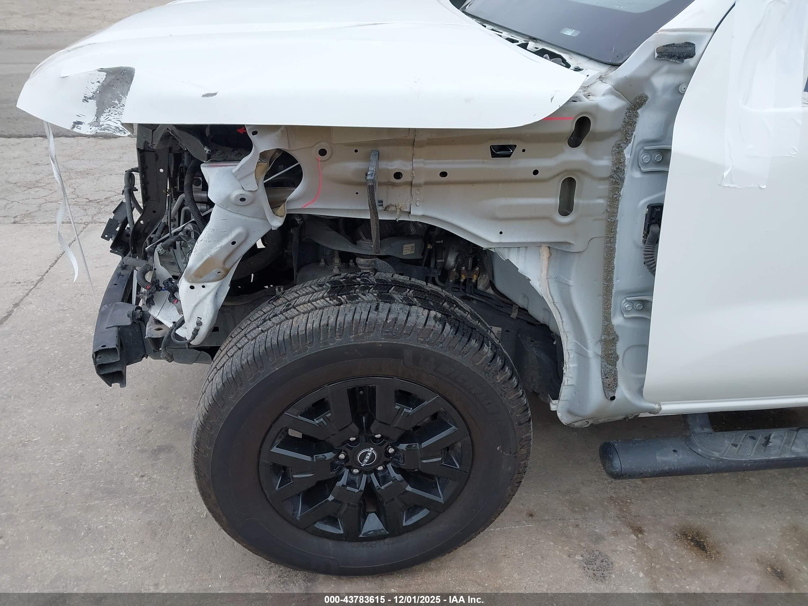 NISSAN FRONTIER image 6