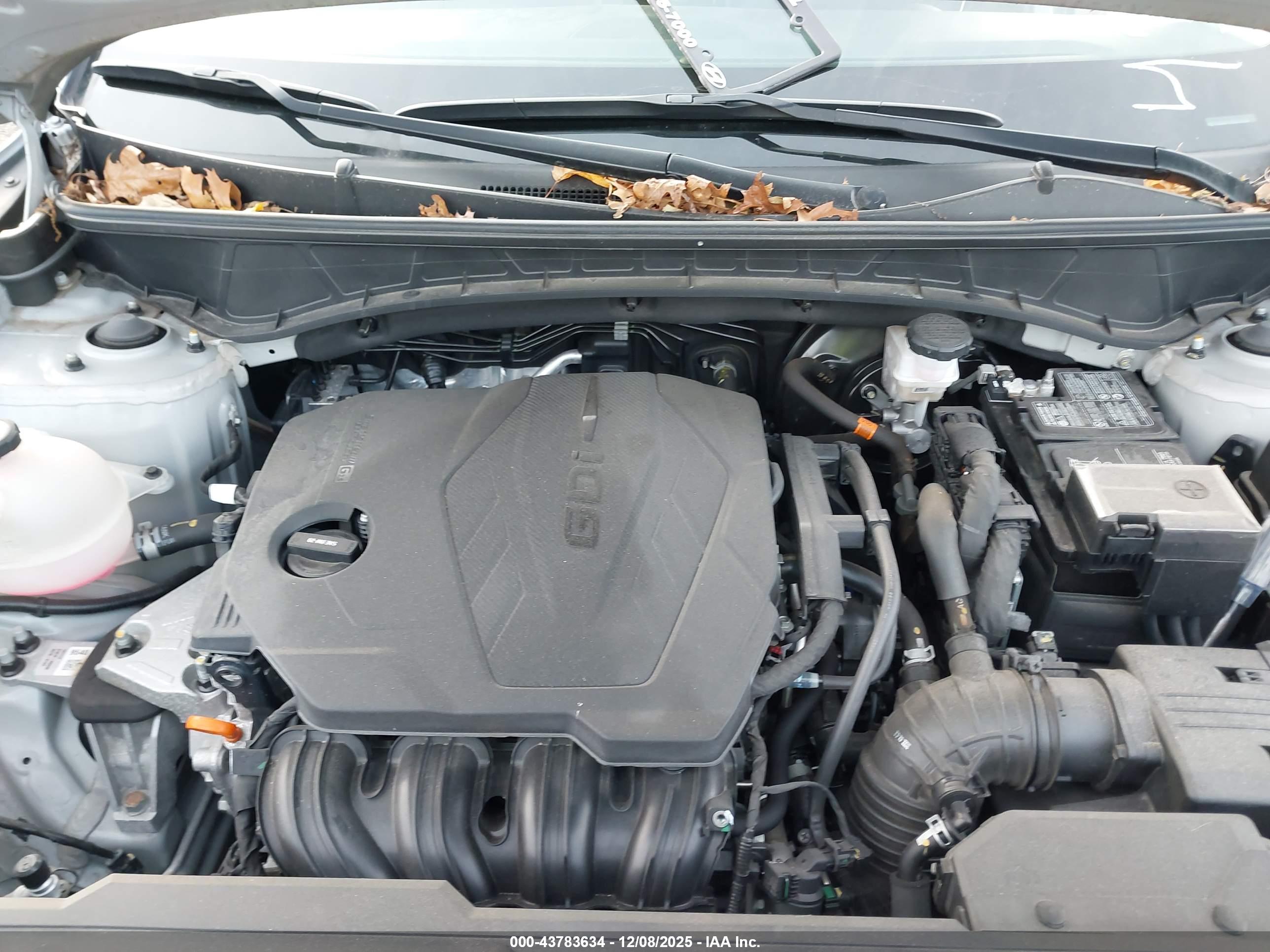 HYUNDAI TUCSON image 10