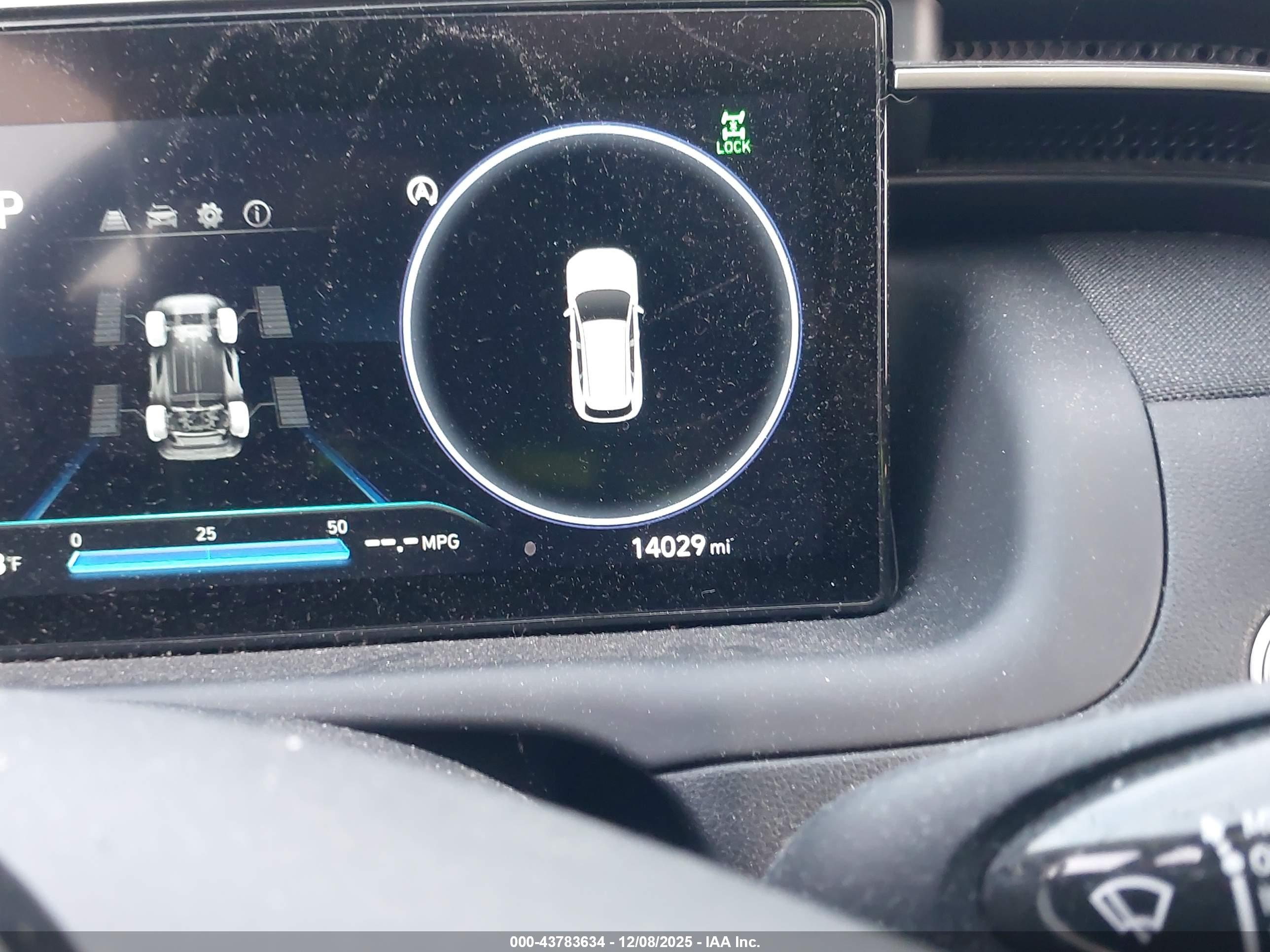 HYUNDAI TUCSON image 7
