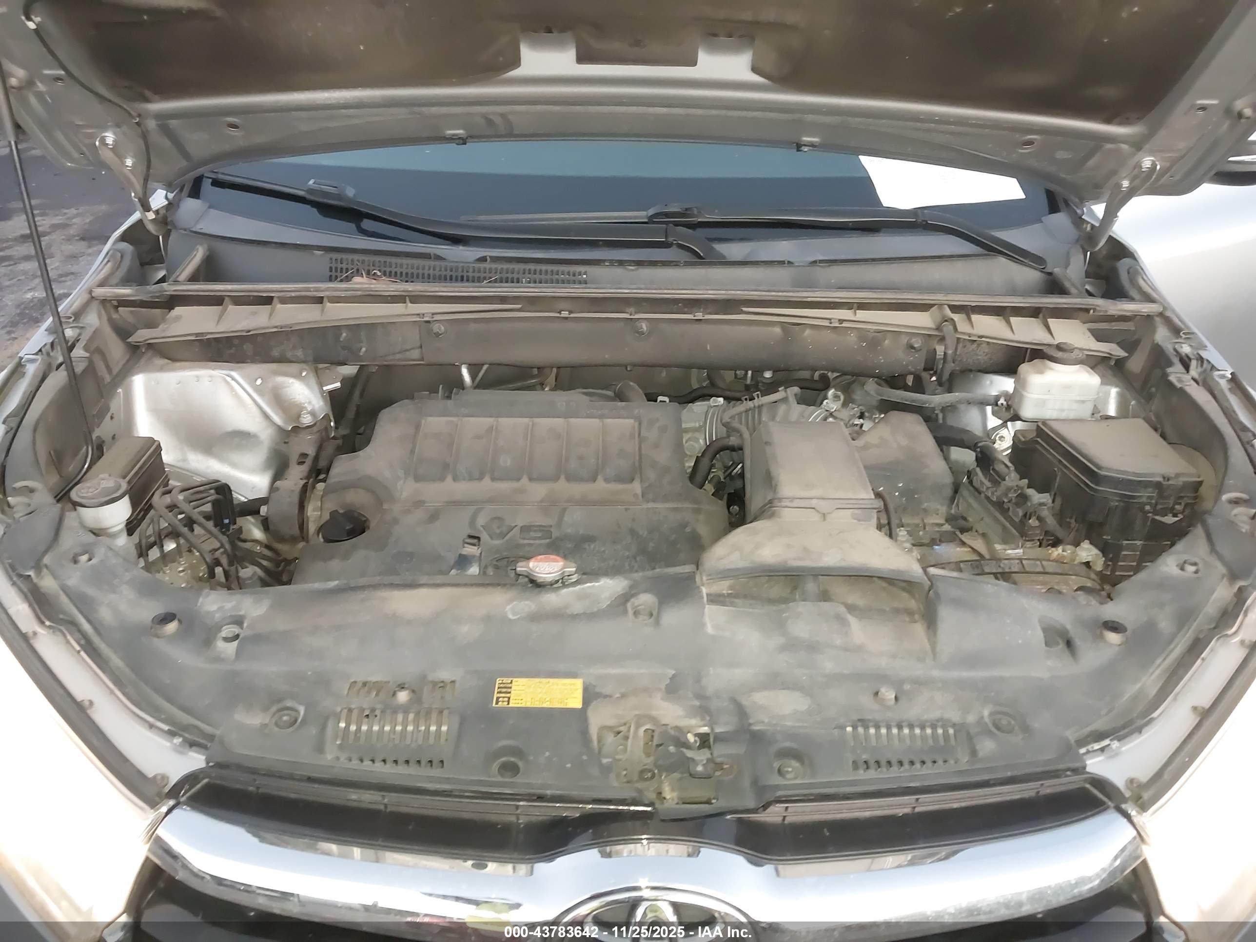 TOYOTA HIGHLANDER image 10