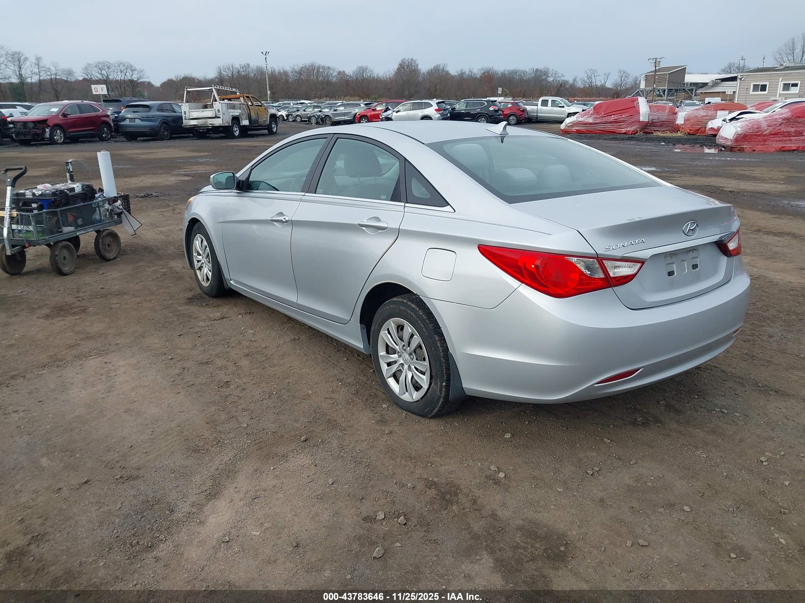 HYUNDAI SONATA image 3
