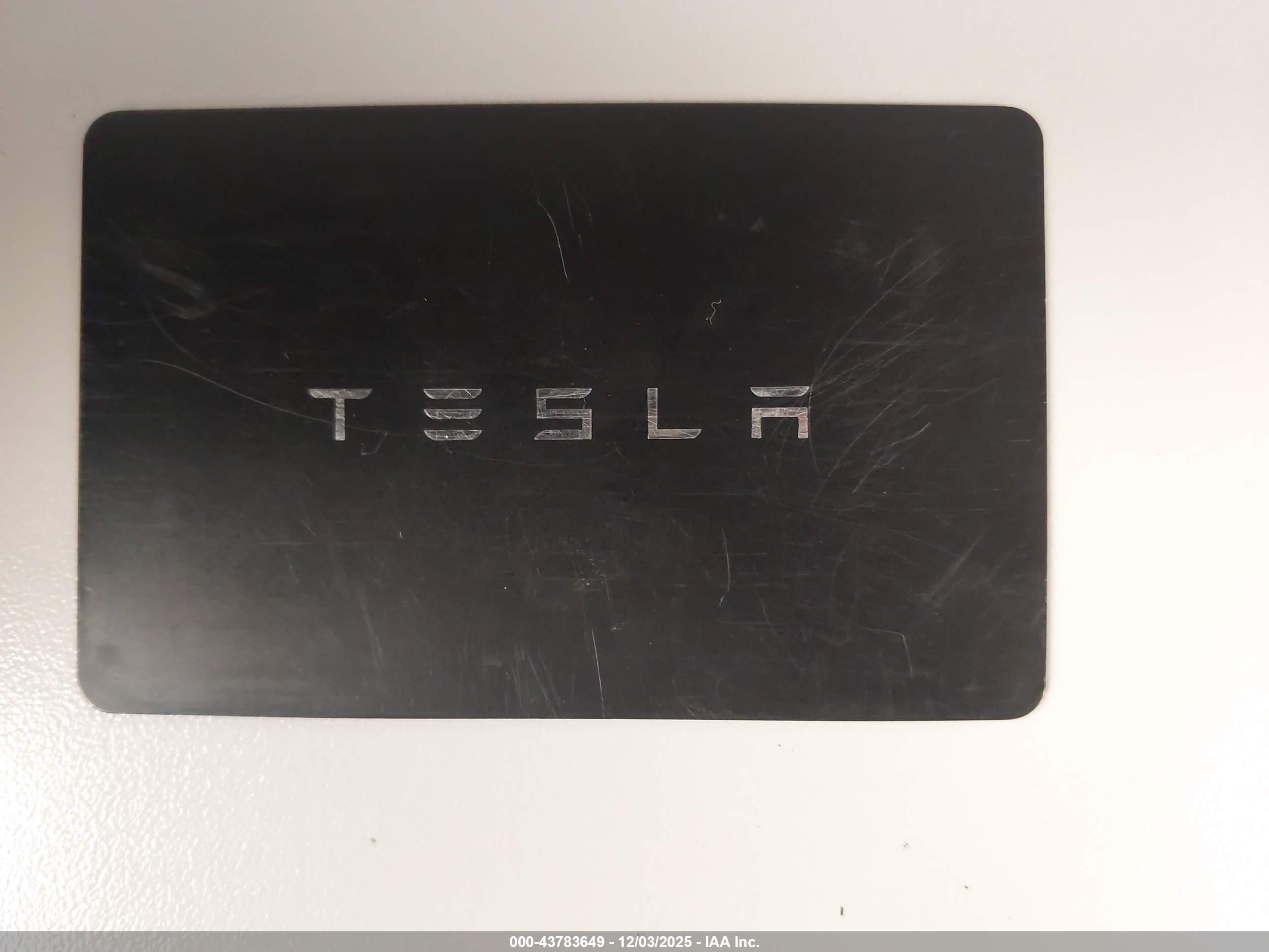 TESLA MODEL image 11