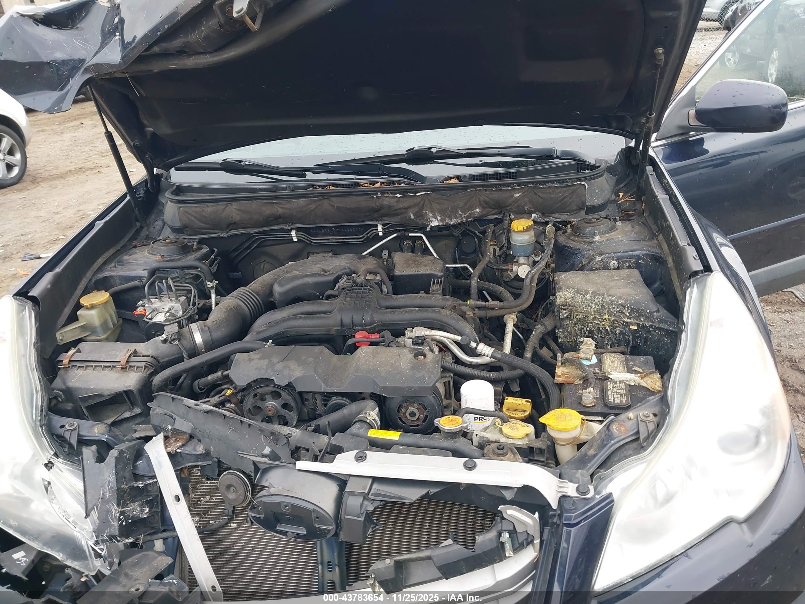 SUBARU OUTBACK image 10