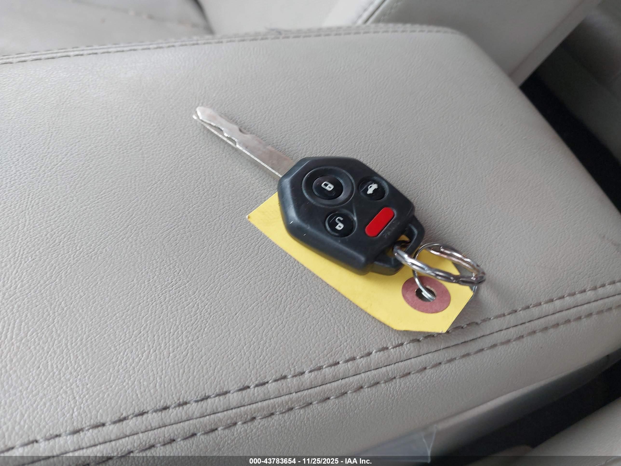 SUBARU OUTBACK image 11
