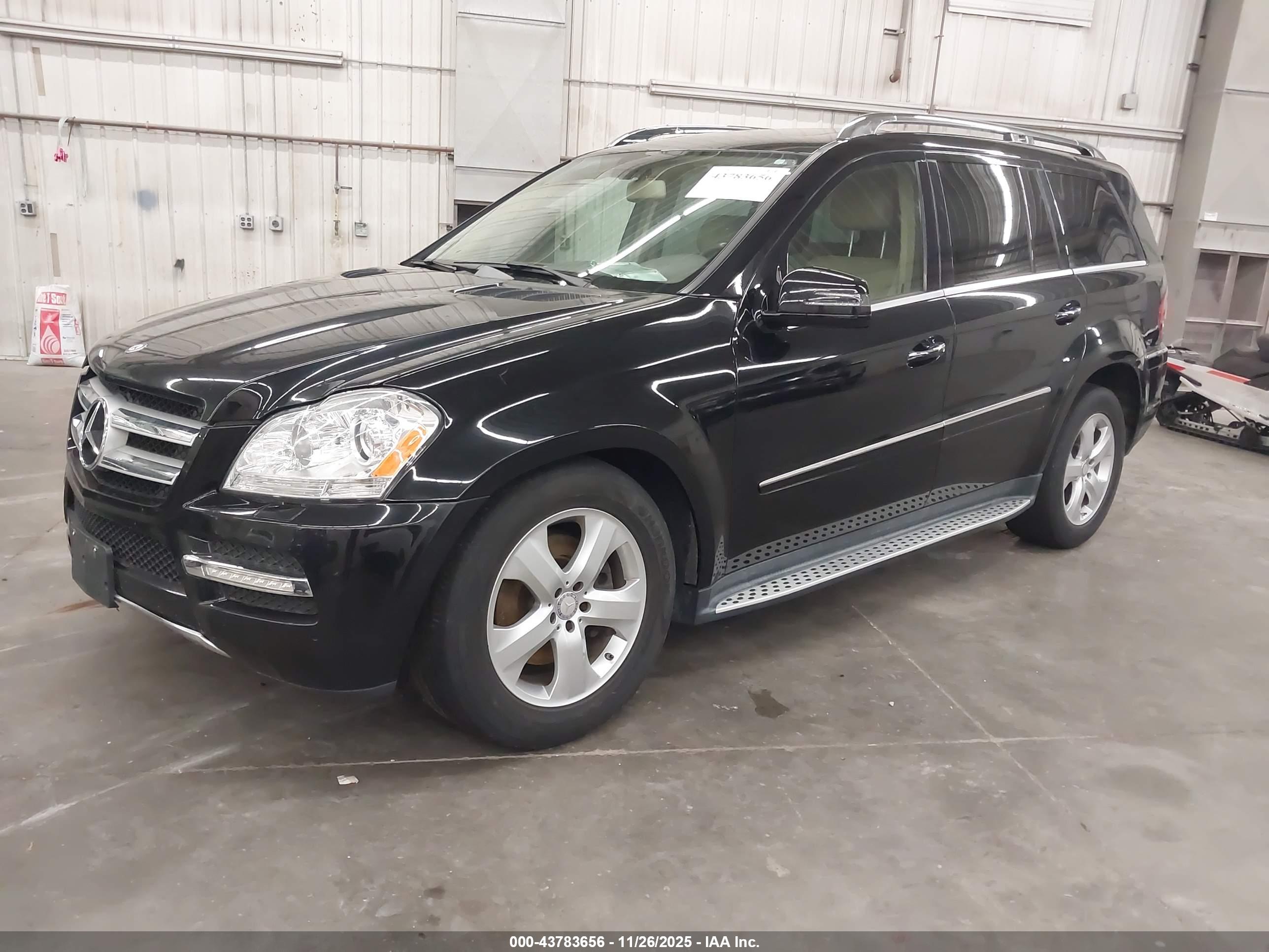 MERCEDES-BENZ GL image 2