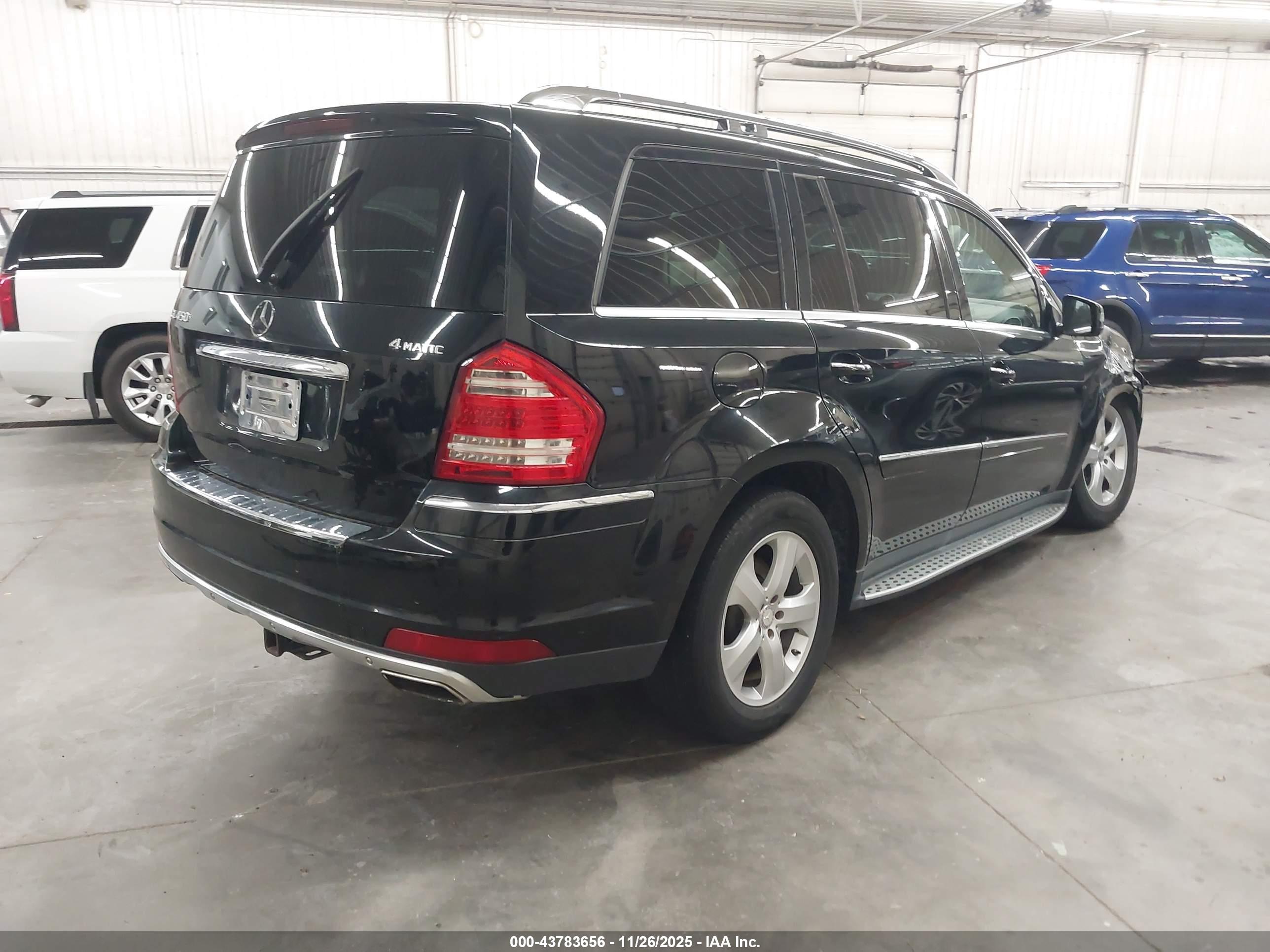 MERCEDES-BENZ GL image 4