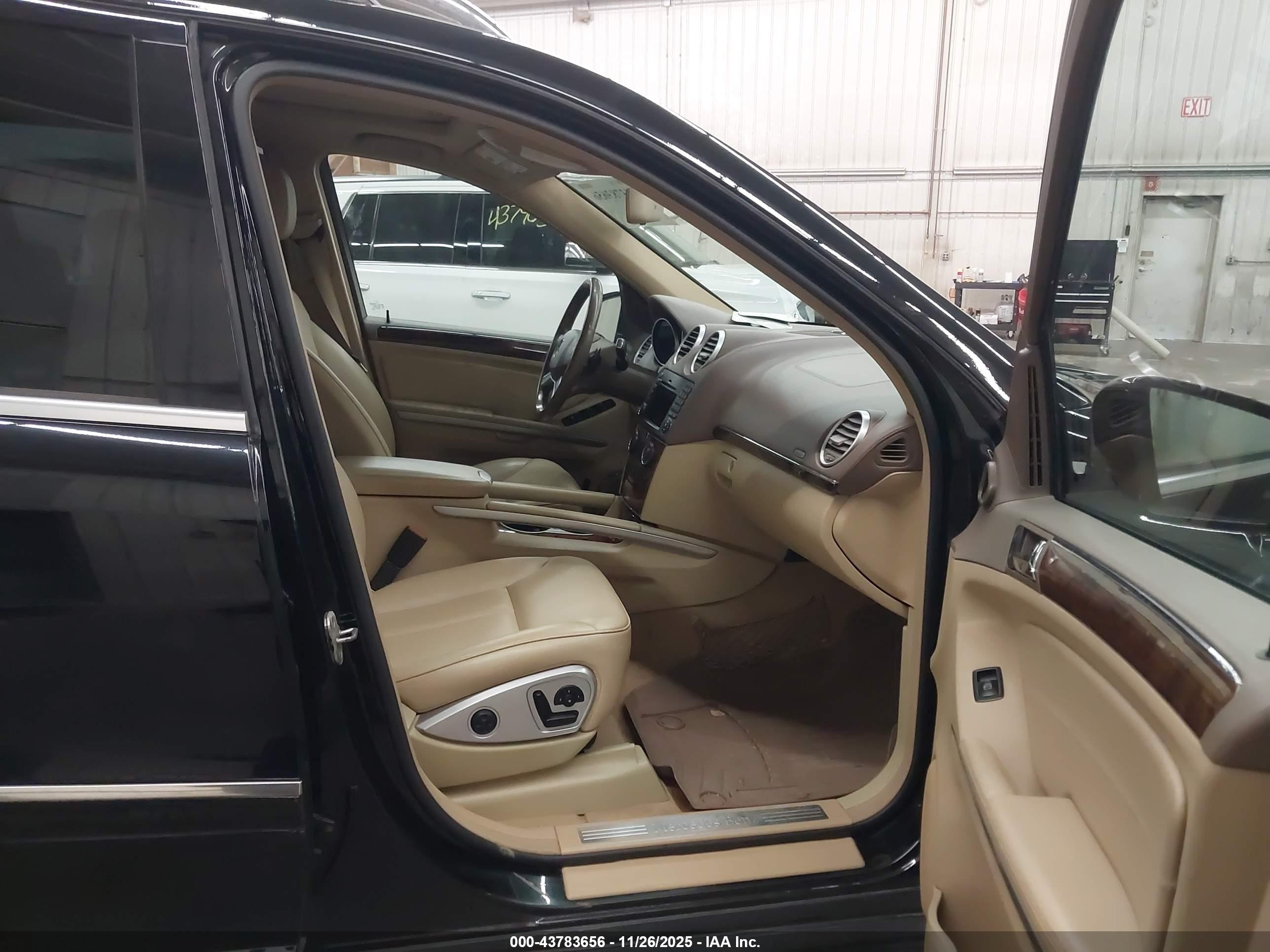 MERCEDES-BENZ GL image 5